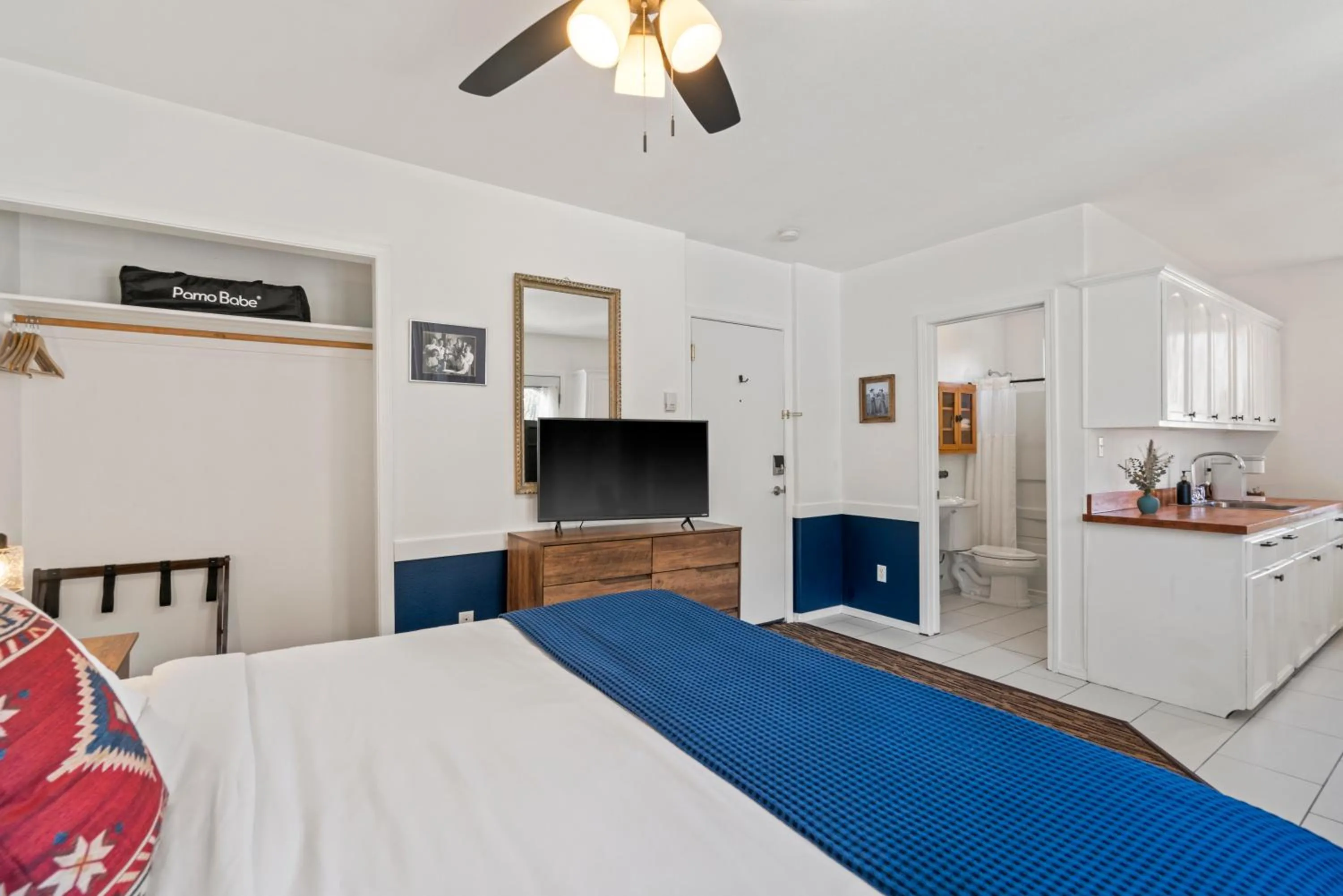 Bed in The Bent Elbow