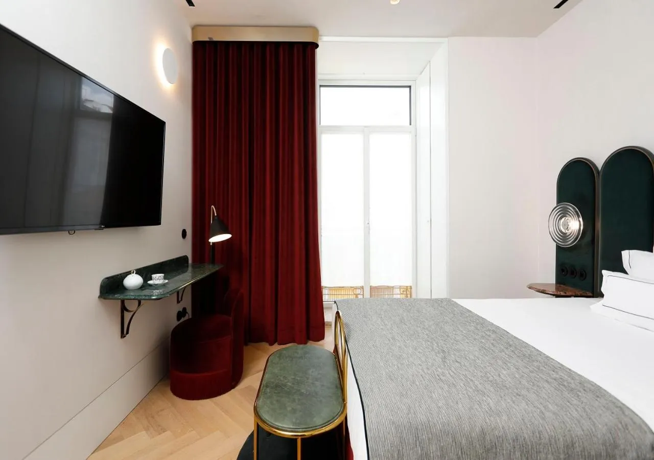 Bedroom, Bed in Montebelo Vista Alegre Lisboa Chiado Hotel