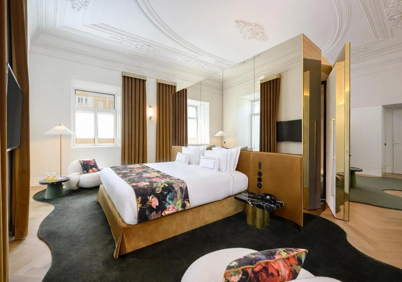 Bedroom, Bed in Montebelo Vista Alegre Lisboa Chiado Hotel