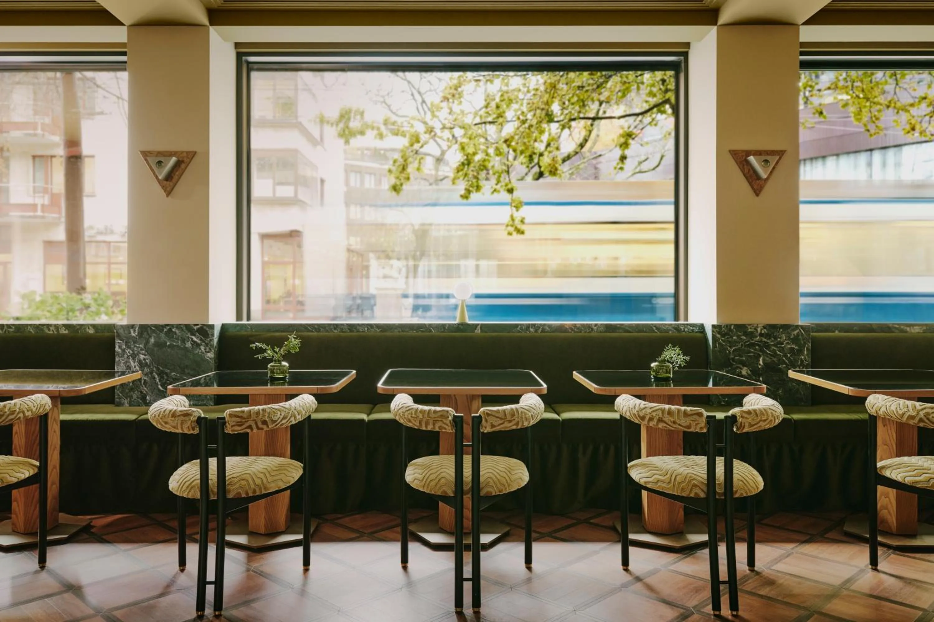 Restaurant/places to eat in Locke am Platz Zurich