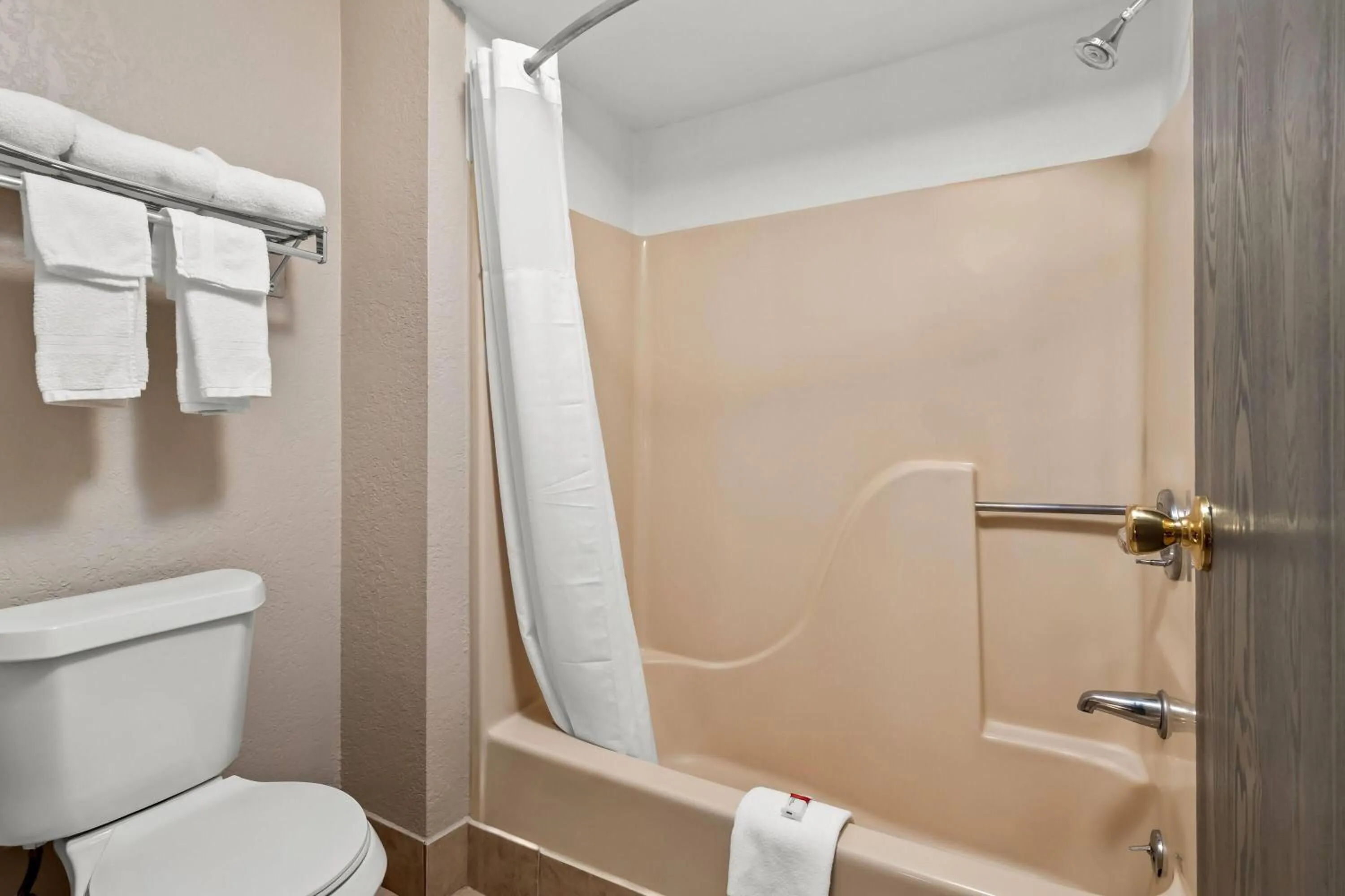 Bathroom in Days Inn by Wyndham Whitmore Lake Near Ann Arbor And Brighton