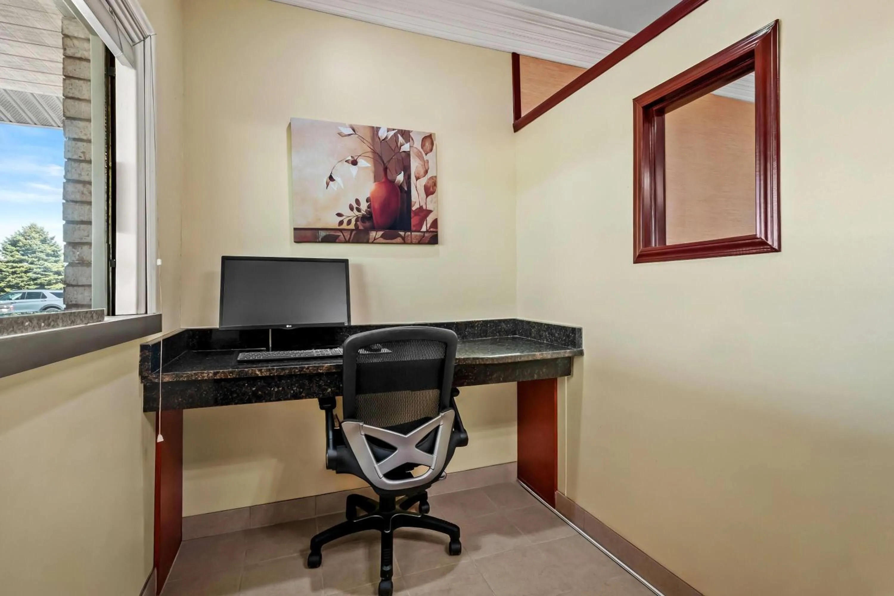 Business facilities in Days Inn by Wyndham Whitmore Lake Near Ann Arbor And Brighton