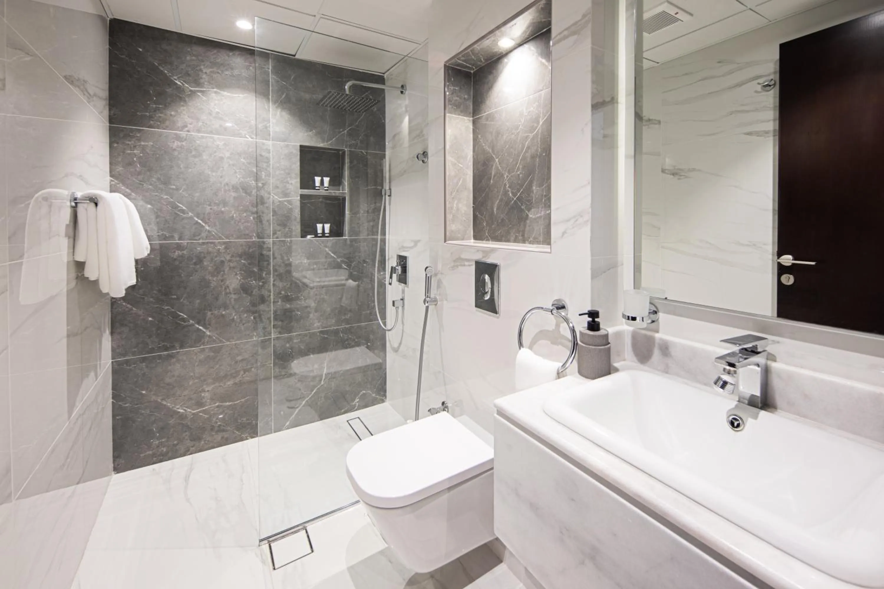 Bathroom in Merya Hotel Apartment - Zahra