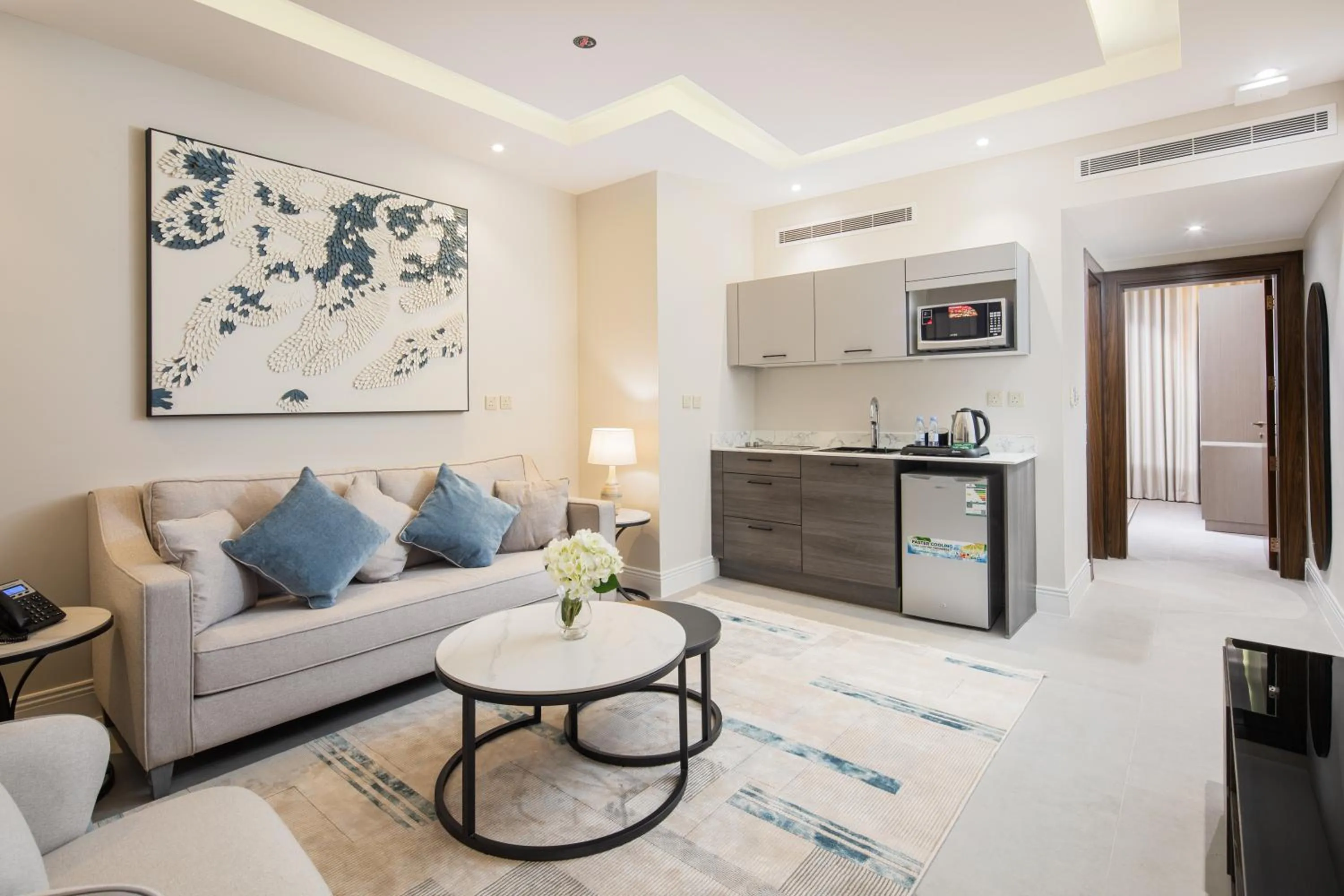 Kitchen or kitchenette in Merya Hotel Apartment - Zahra