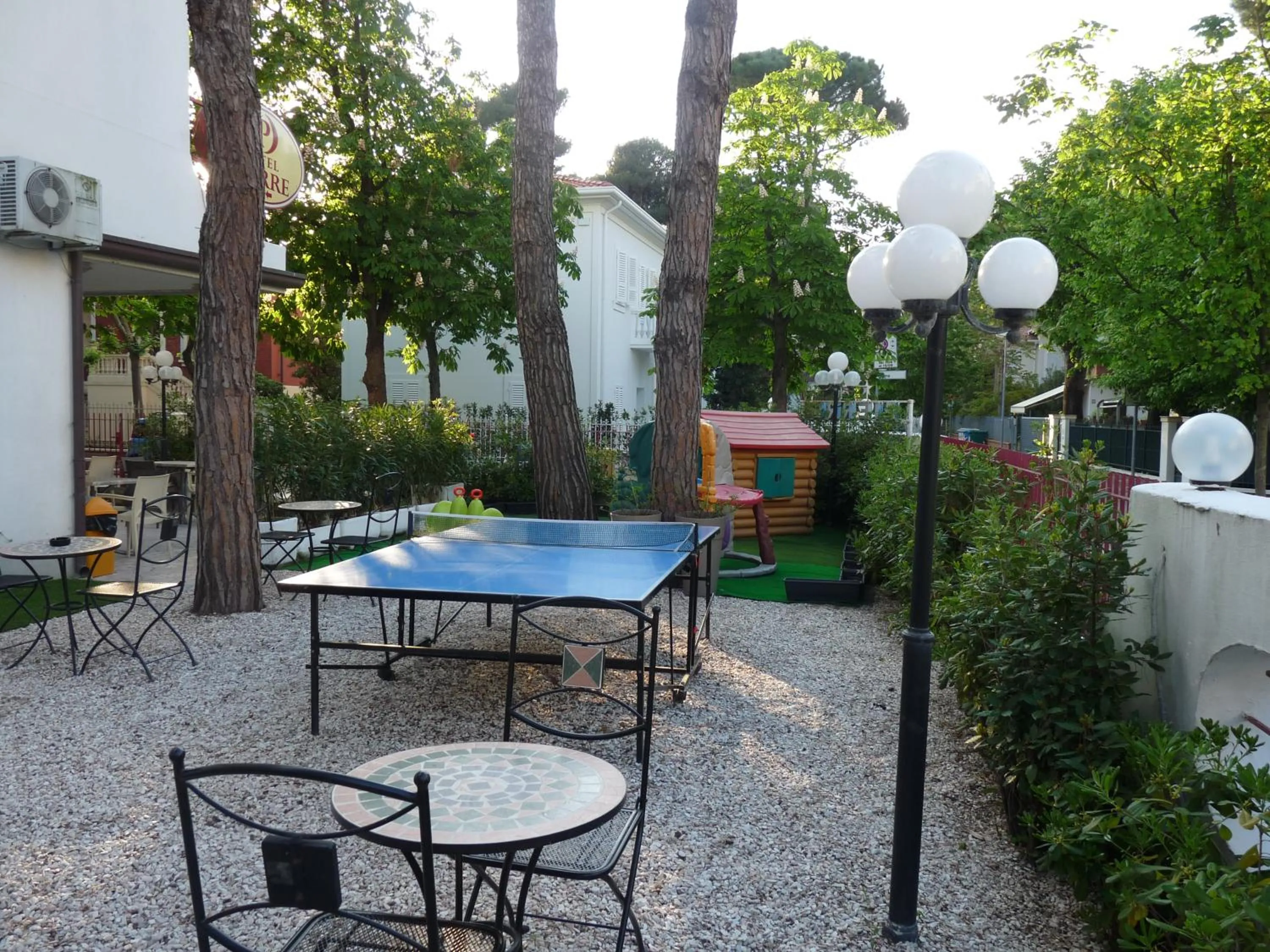 Table tennis in Hotel Pierre "NUOVA GESTIONE"