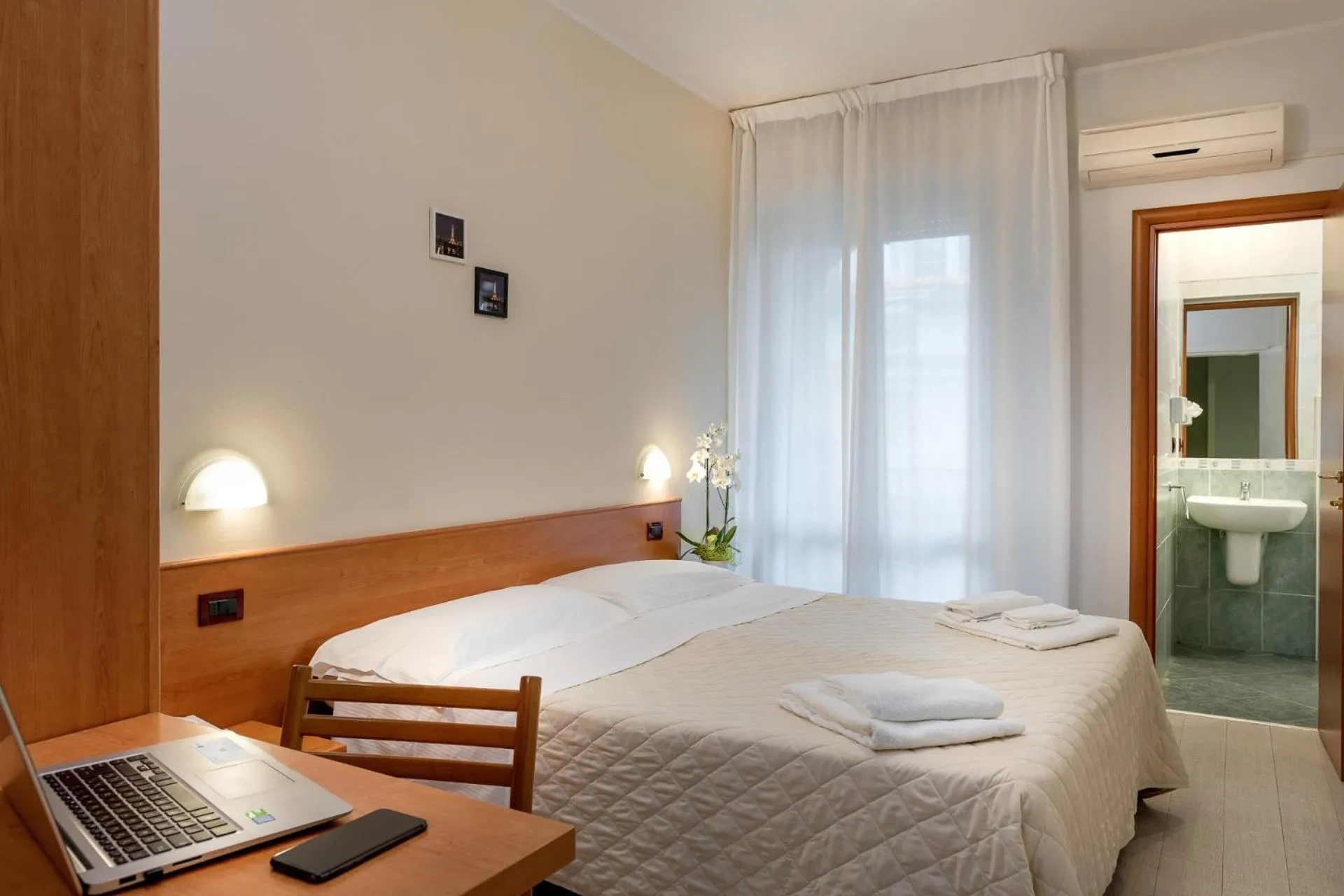 Bedroom, Bed in Hotel Pierre "NUOVA GESTIONE"