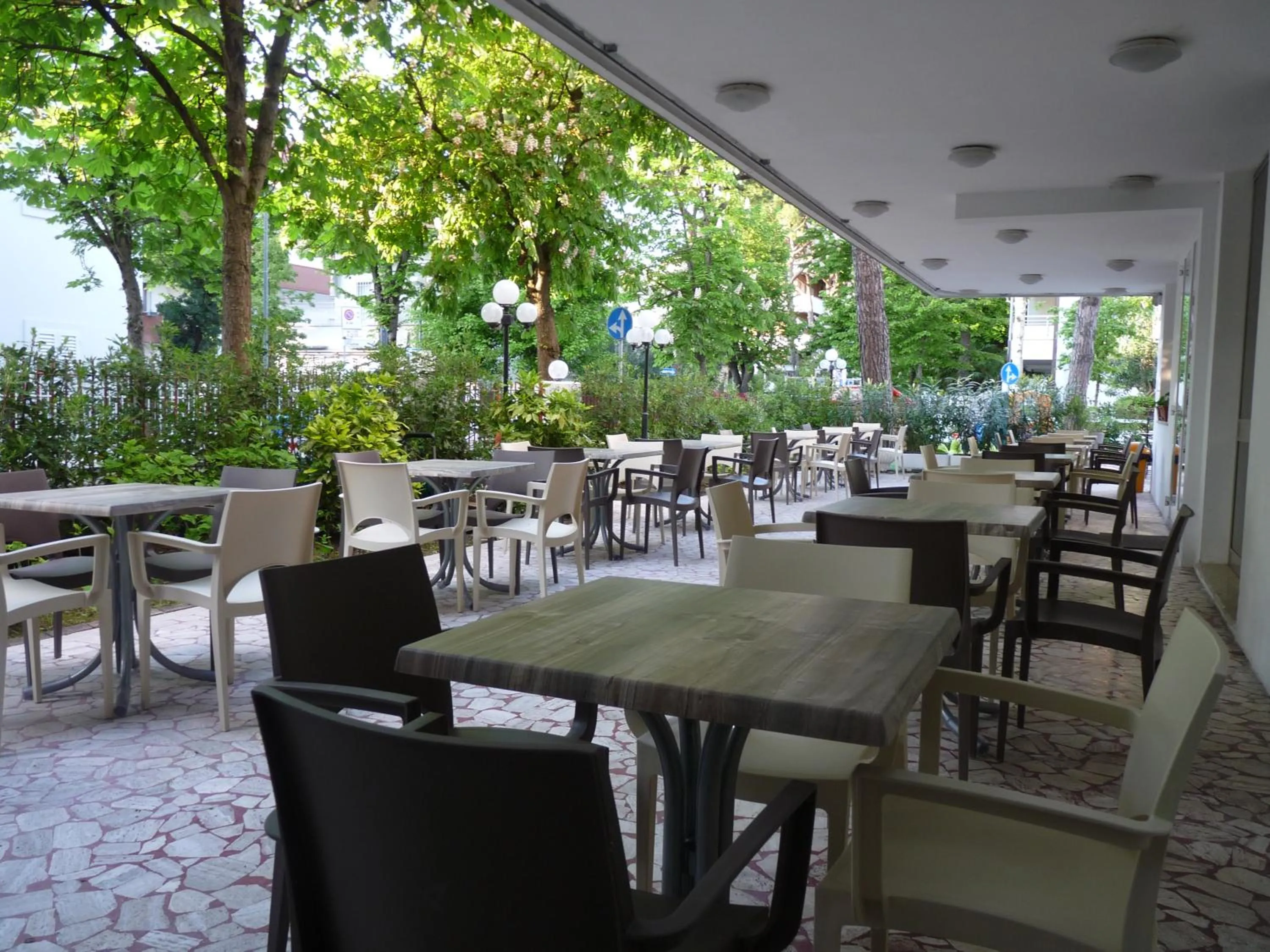 Restaurant/places to eat in Hotel Pierre "NUOVA GESTIONE"