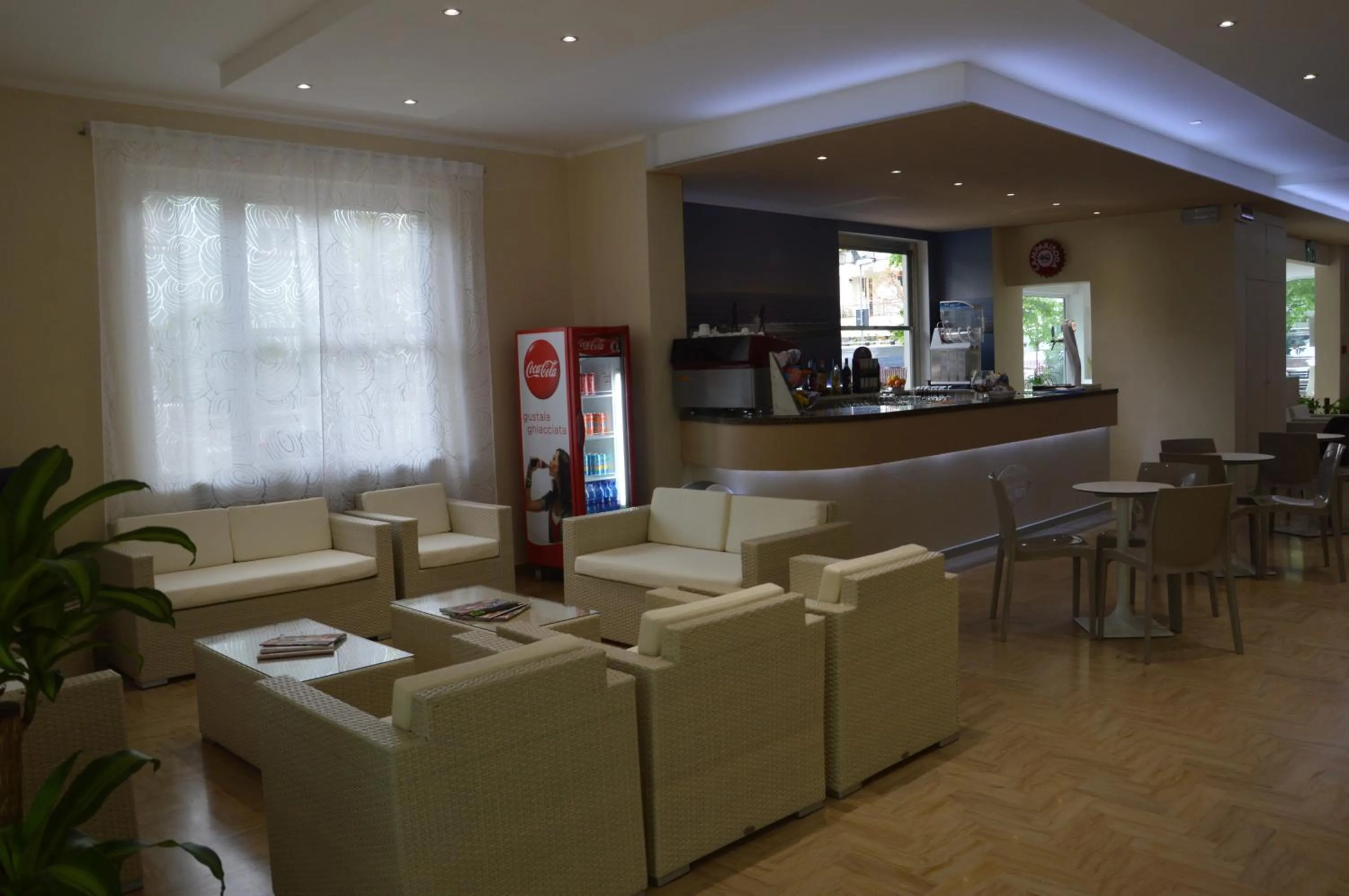 Lounge or bar in Hotel Pierre "NUOVA GESTIONE"