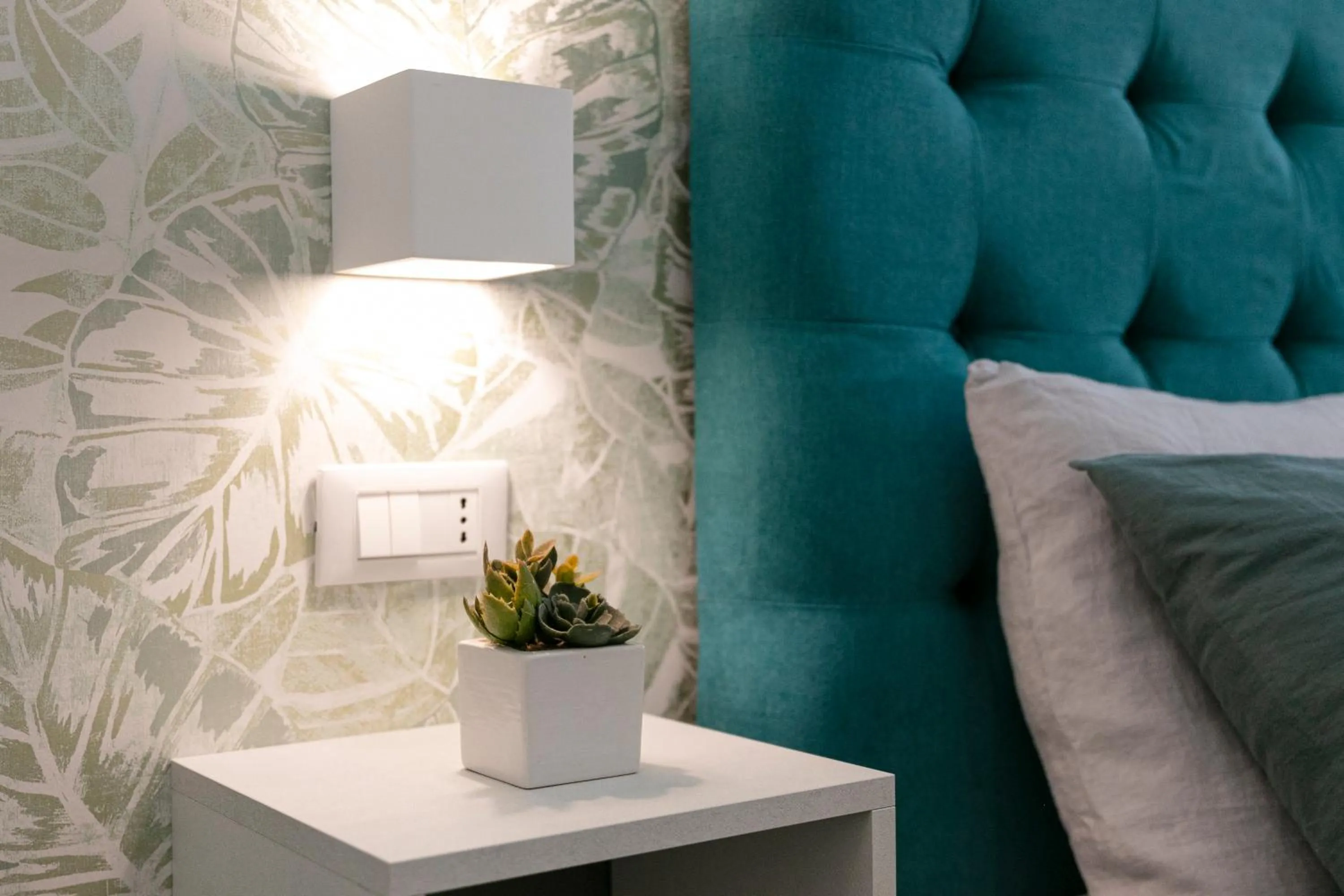 Bed in Stellaris Apartrooms