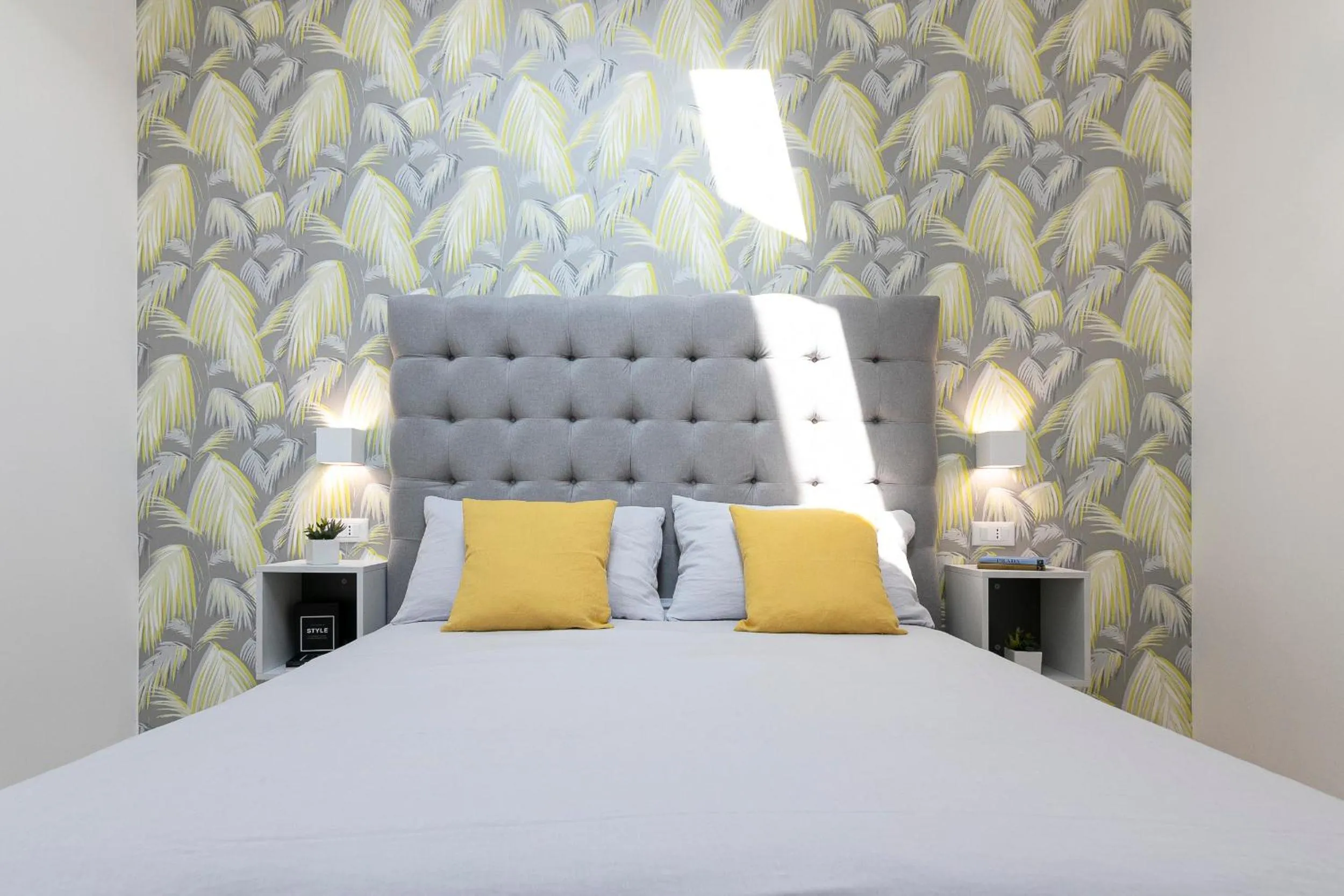 Bed in Stellaris Apartrooms