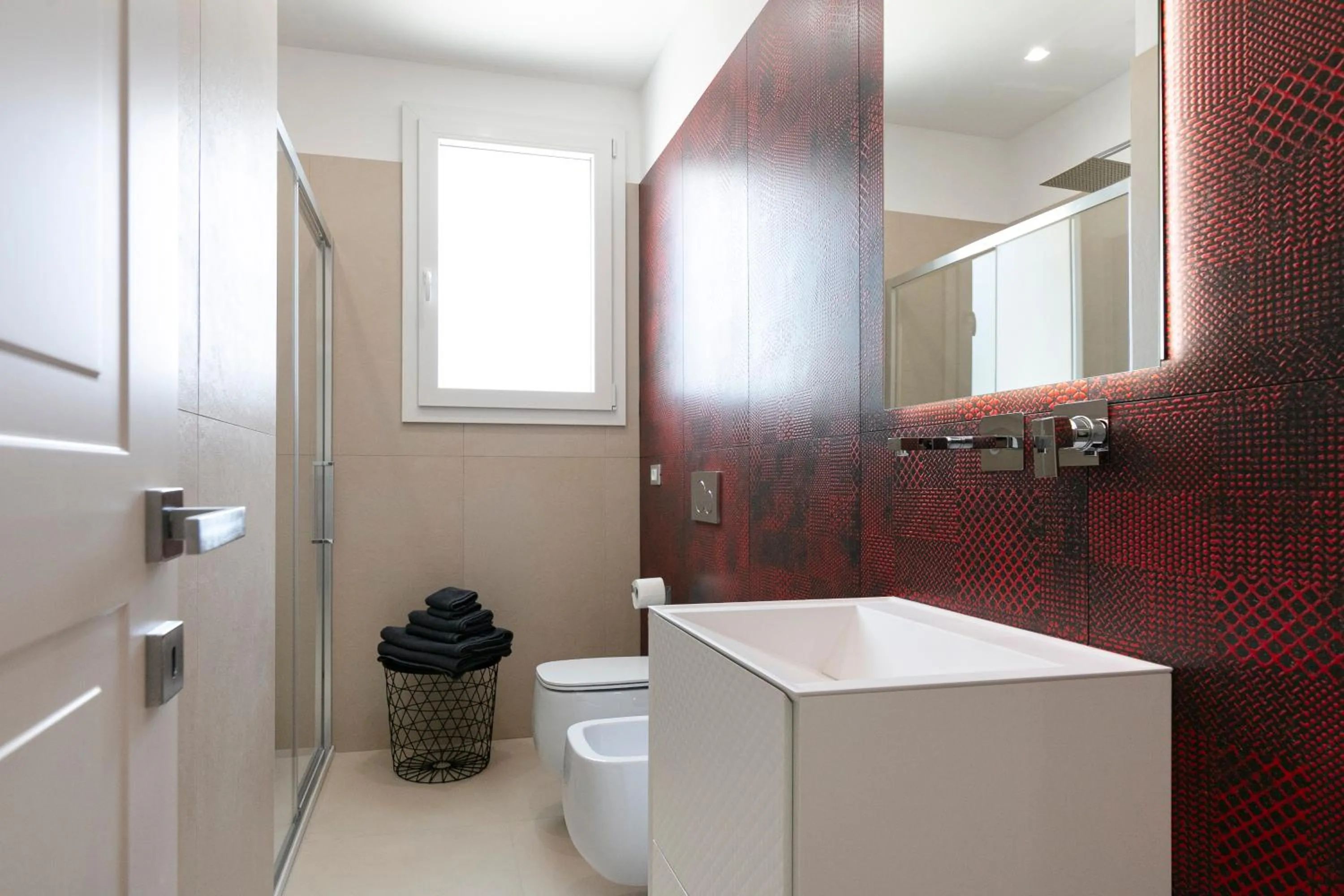 Shower in Stellaris Apartrooms