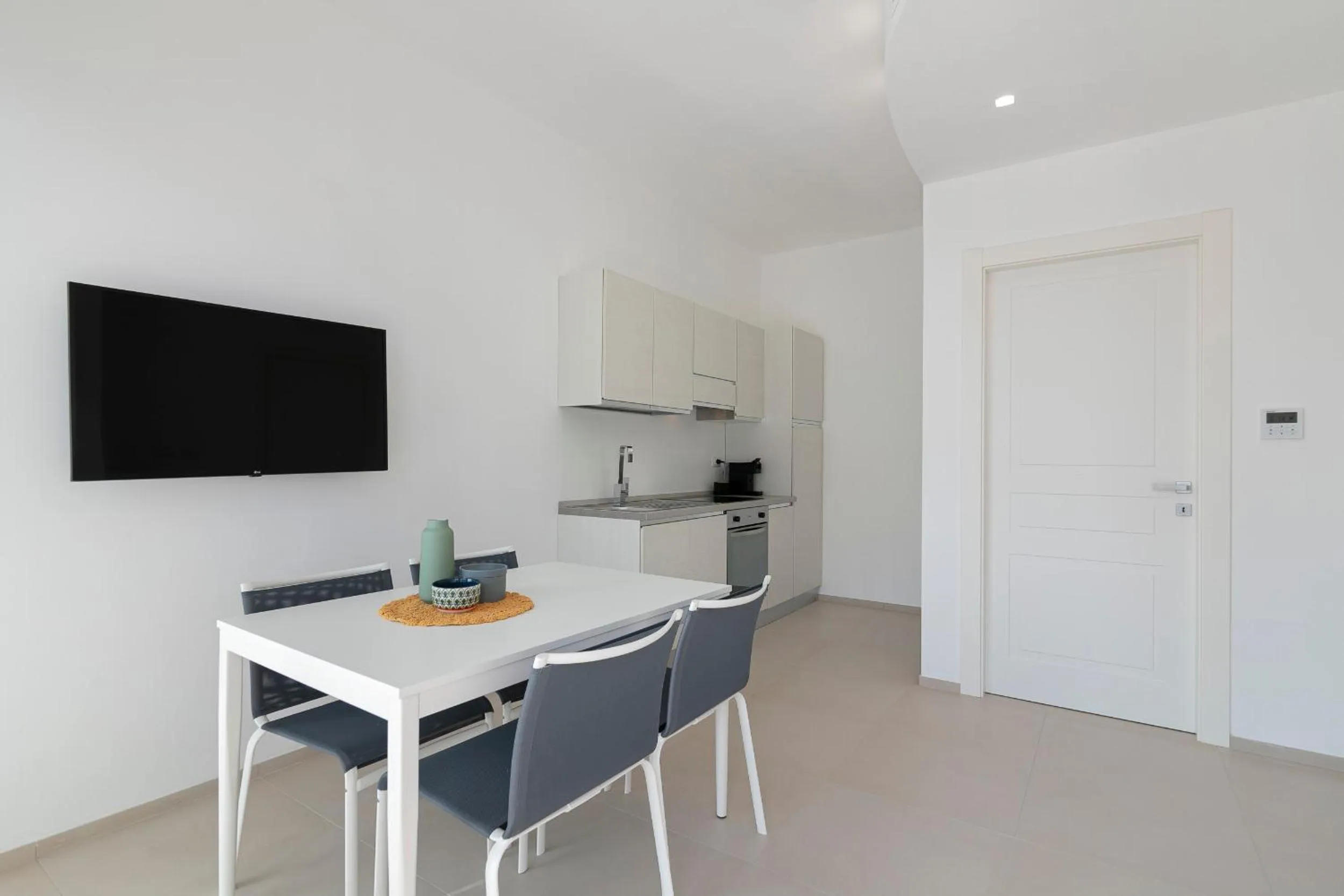 TV and multimedia in Stellaris Apartrooms