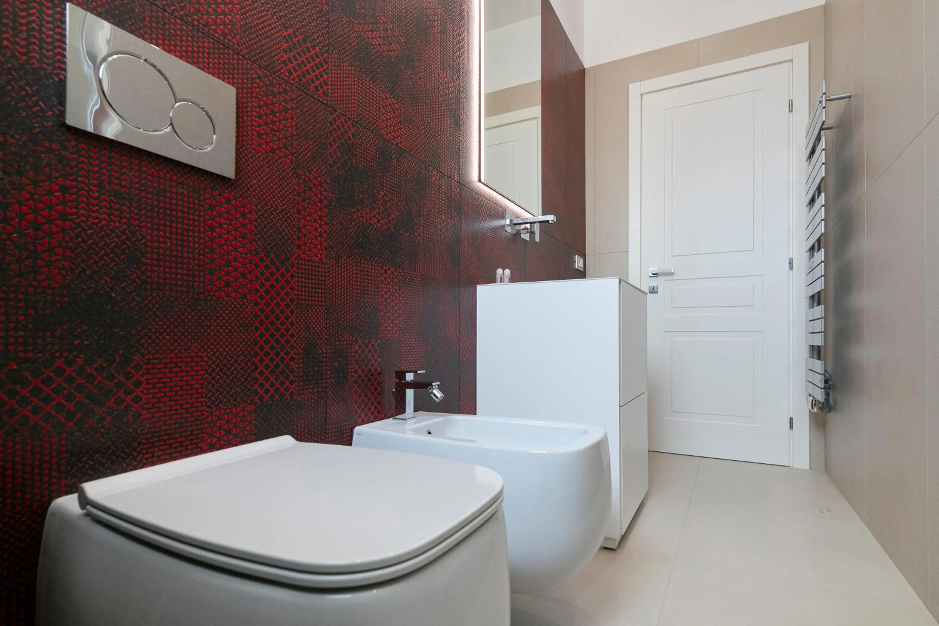 Toilet in Stellaris Apartrooms