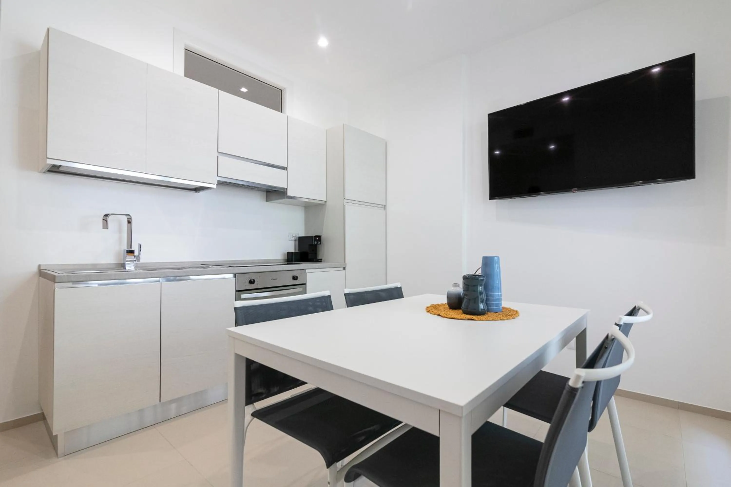 TV and multimedia in Stellaris Apartrooms