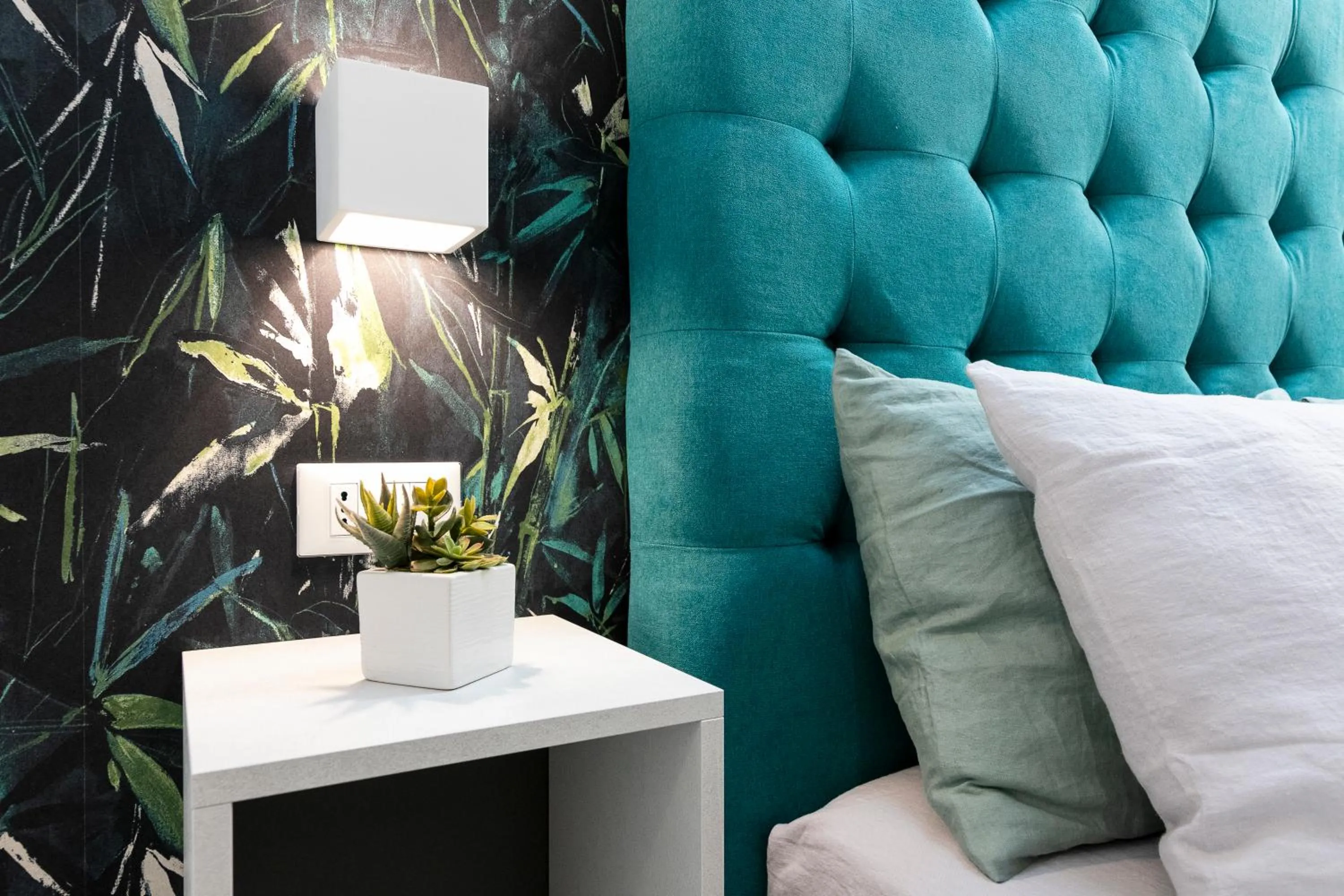 Bed in Stellaris Apartrooms