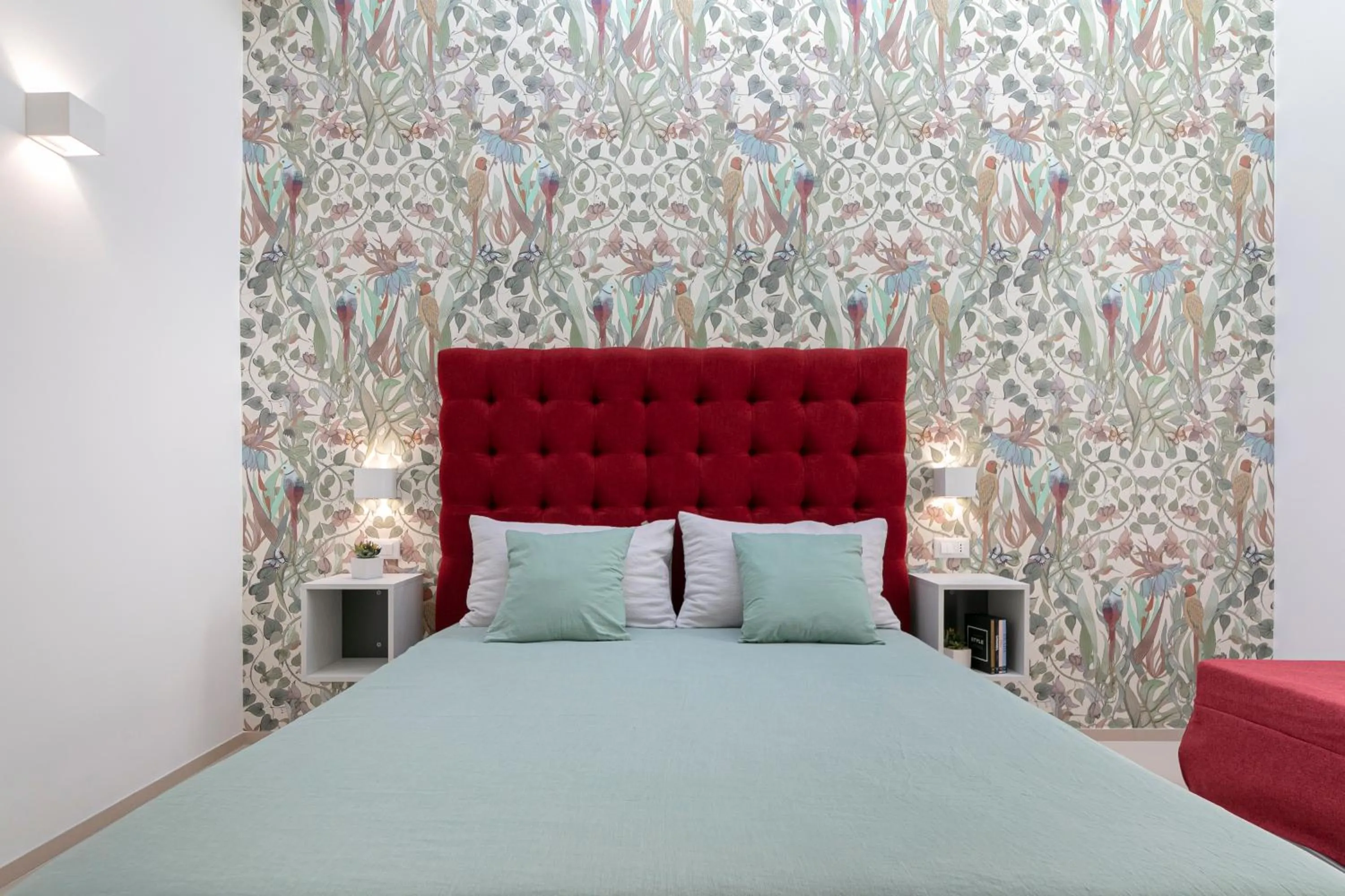 Bed in Stellaris Apartrooms