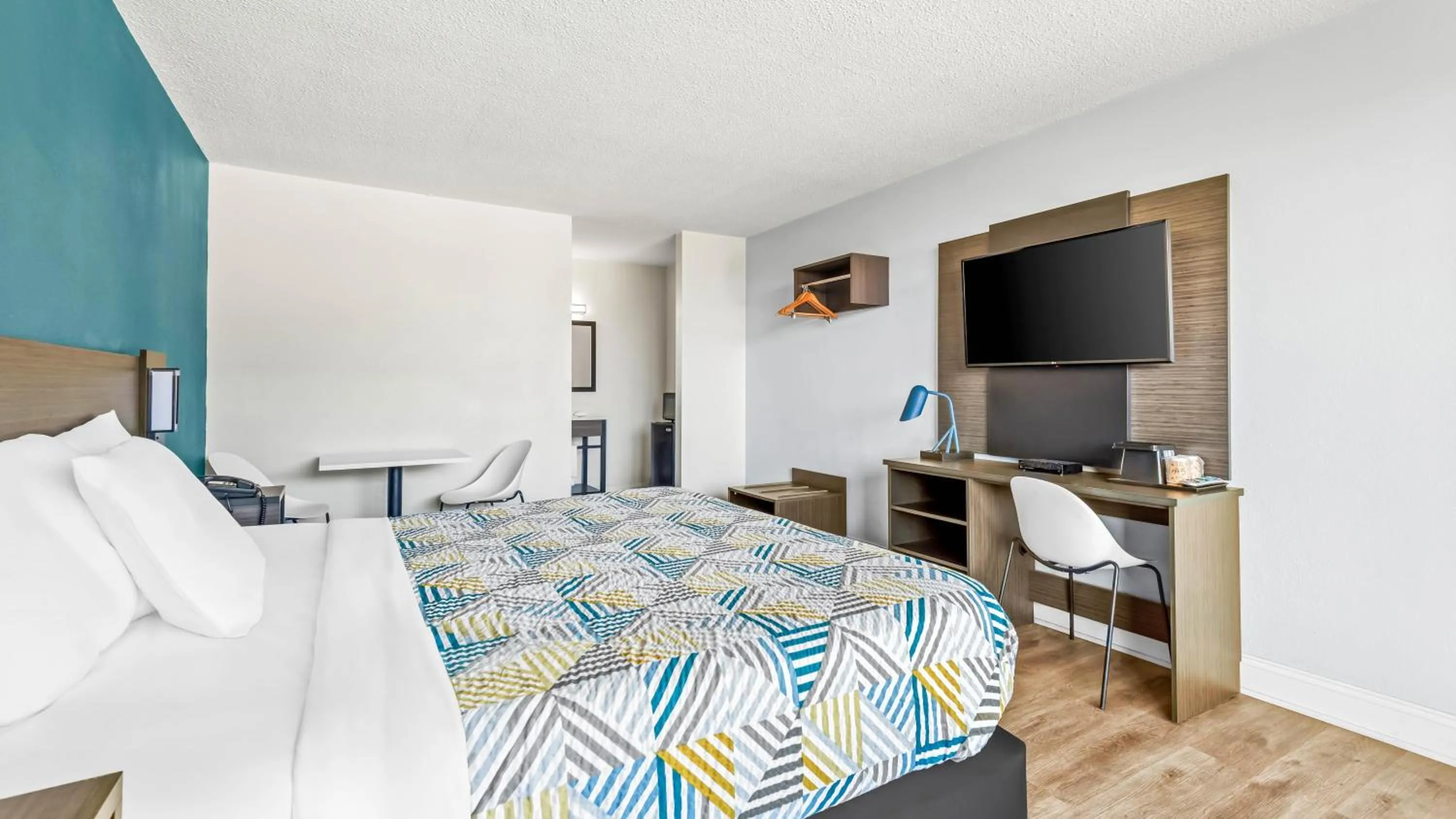 Bedroom, Bed in Motel 6 Hammond, LA – I 12 – I 55