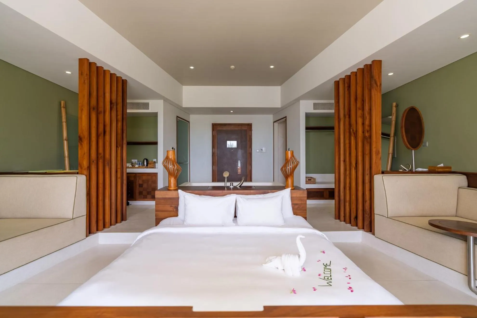 Photo of the whole room, Bed in The Shells Resort & Spa Phu Quoc