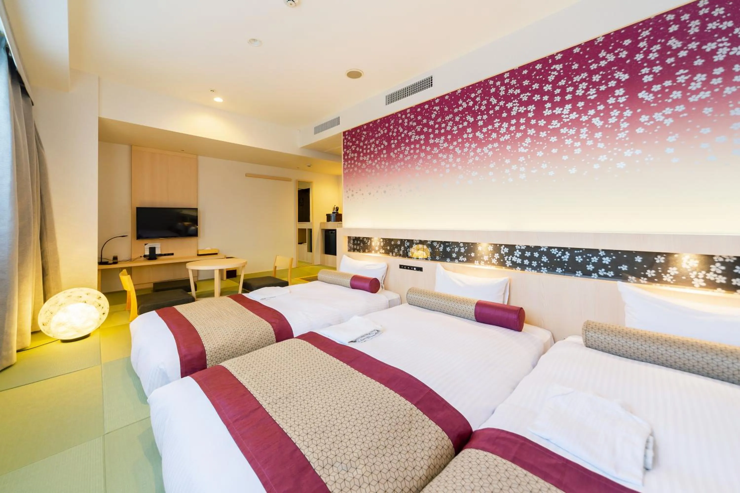 Bed in Hotel Wing International Premium Tokyo Yotsuya