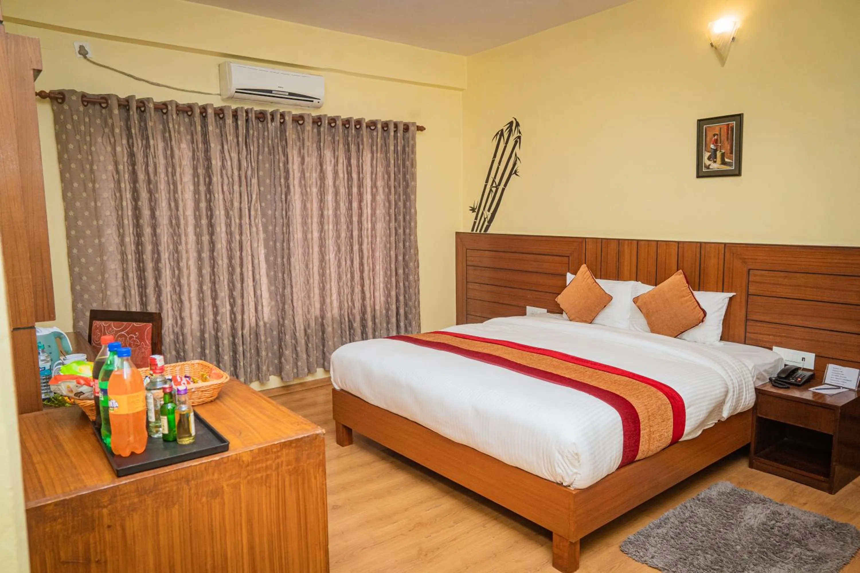 Bed in Hotel Crown Himalayas