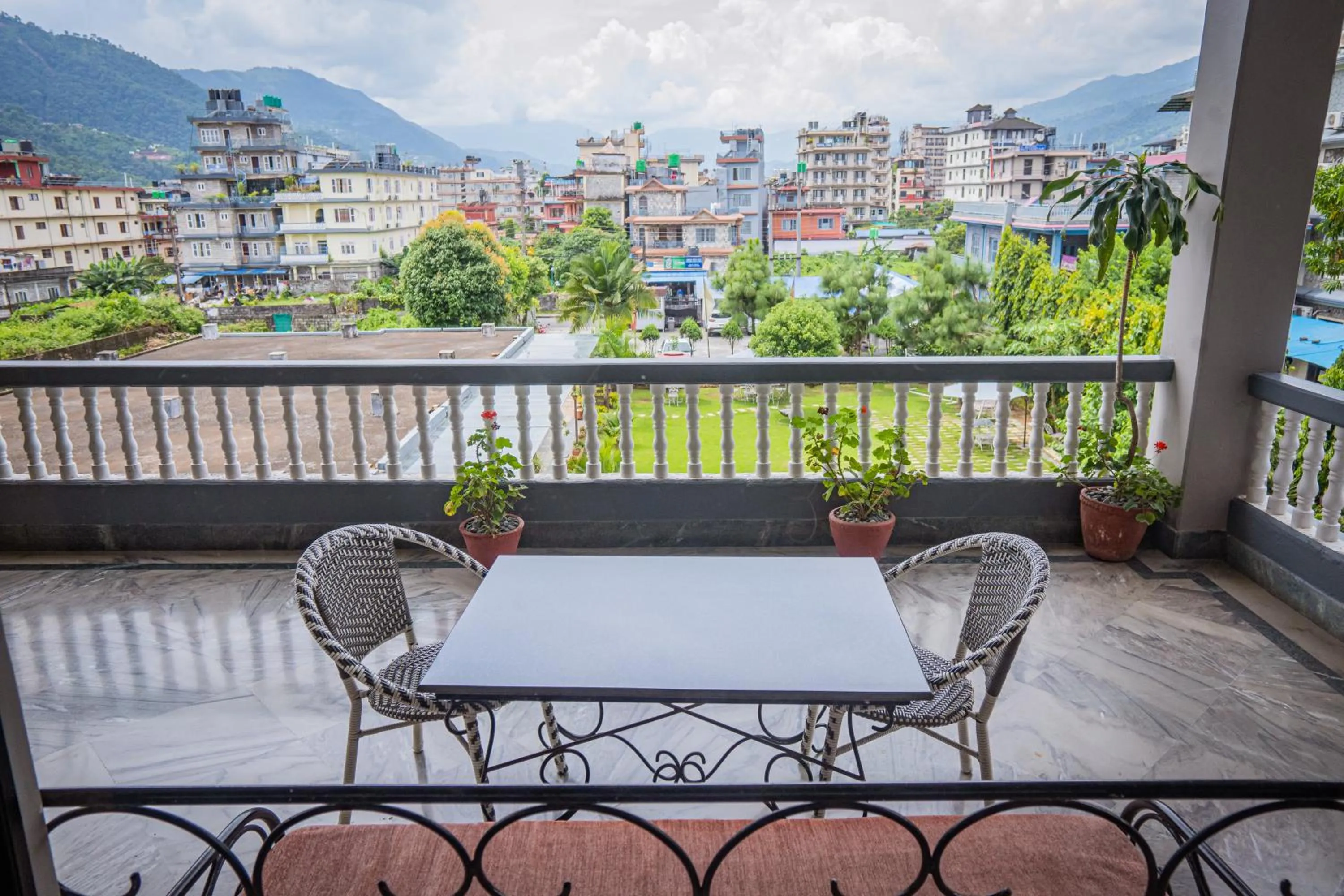 Balcony/Terrace in Hotel Crown Himalayas