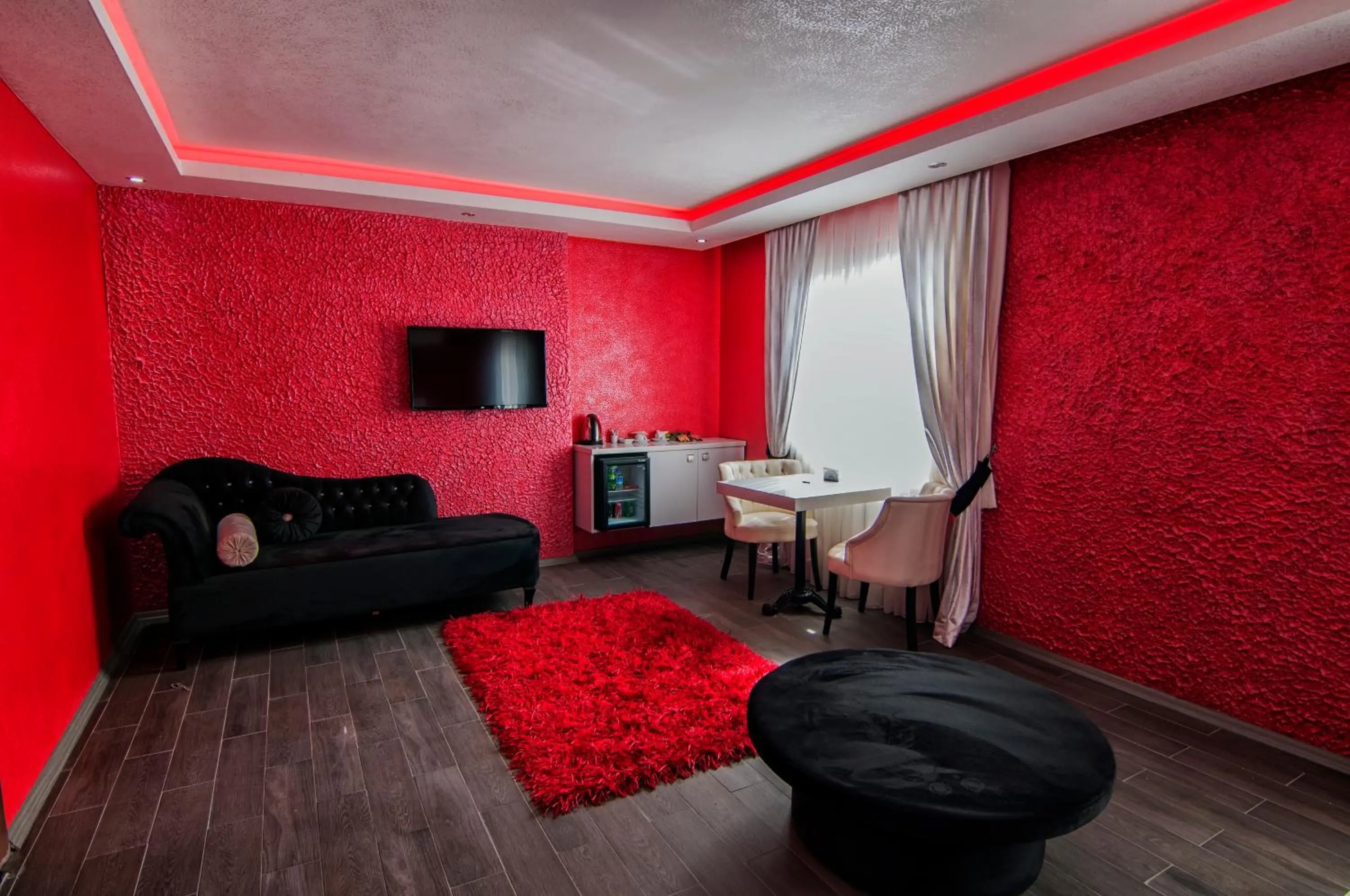 Photo of the whole room in Ag Şişli Hotel
