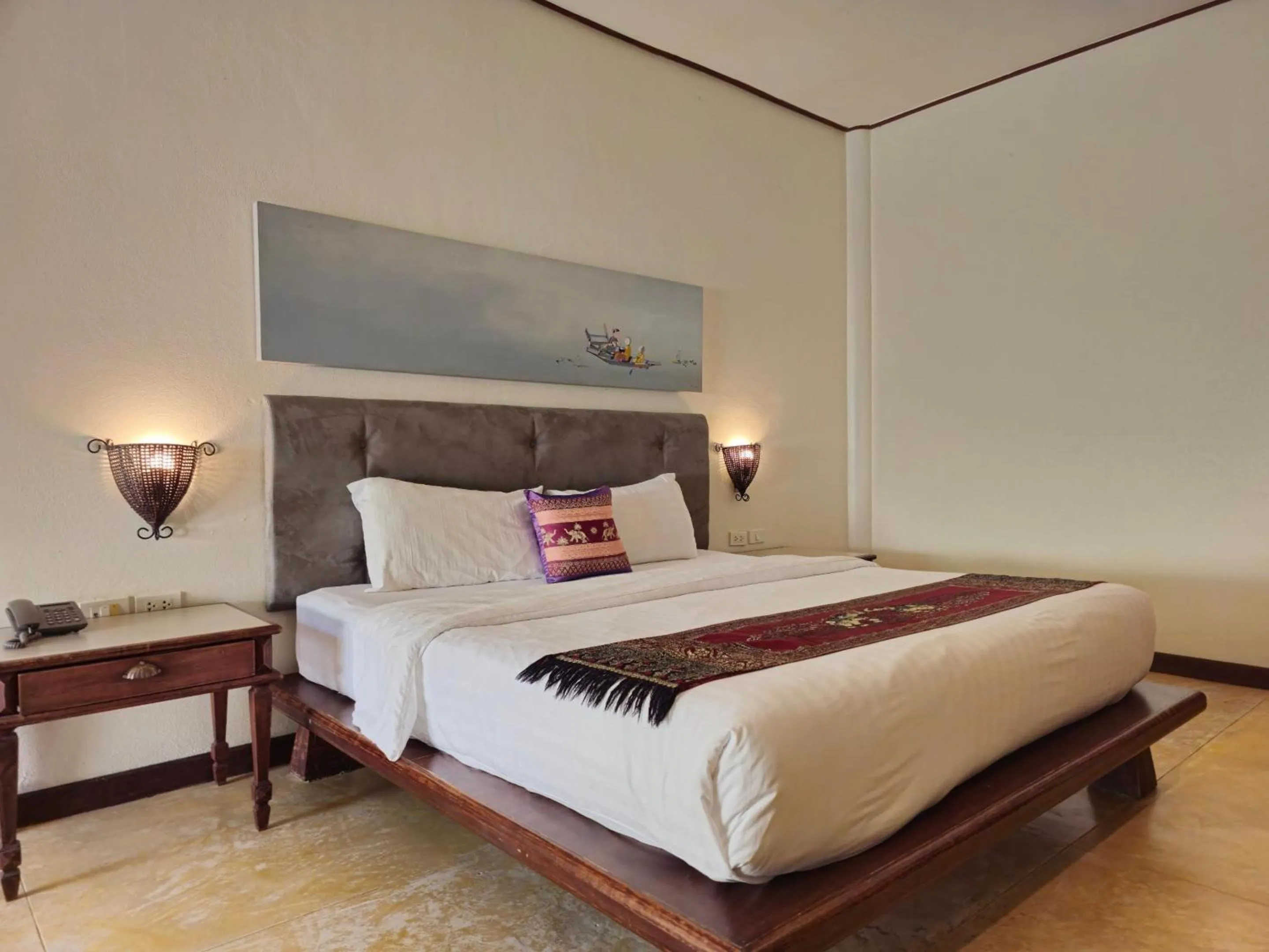 Bed in Baan Panwa Resort