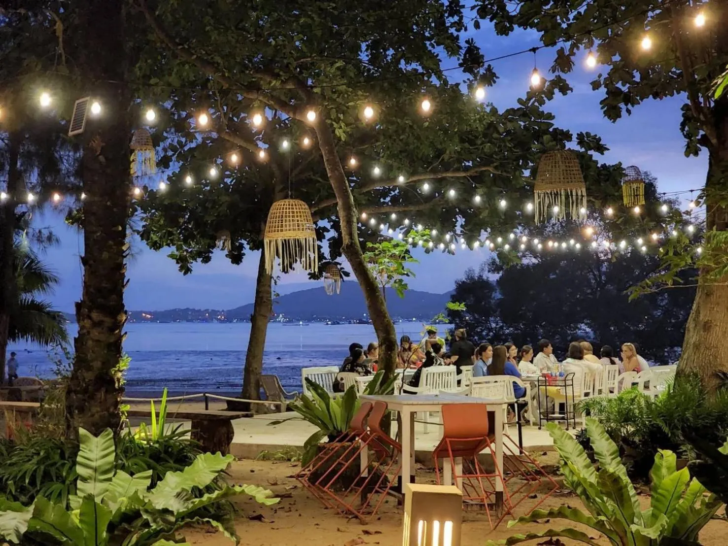 Restaurant/places to eat in Baan Panwa Resort