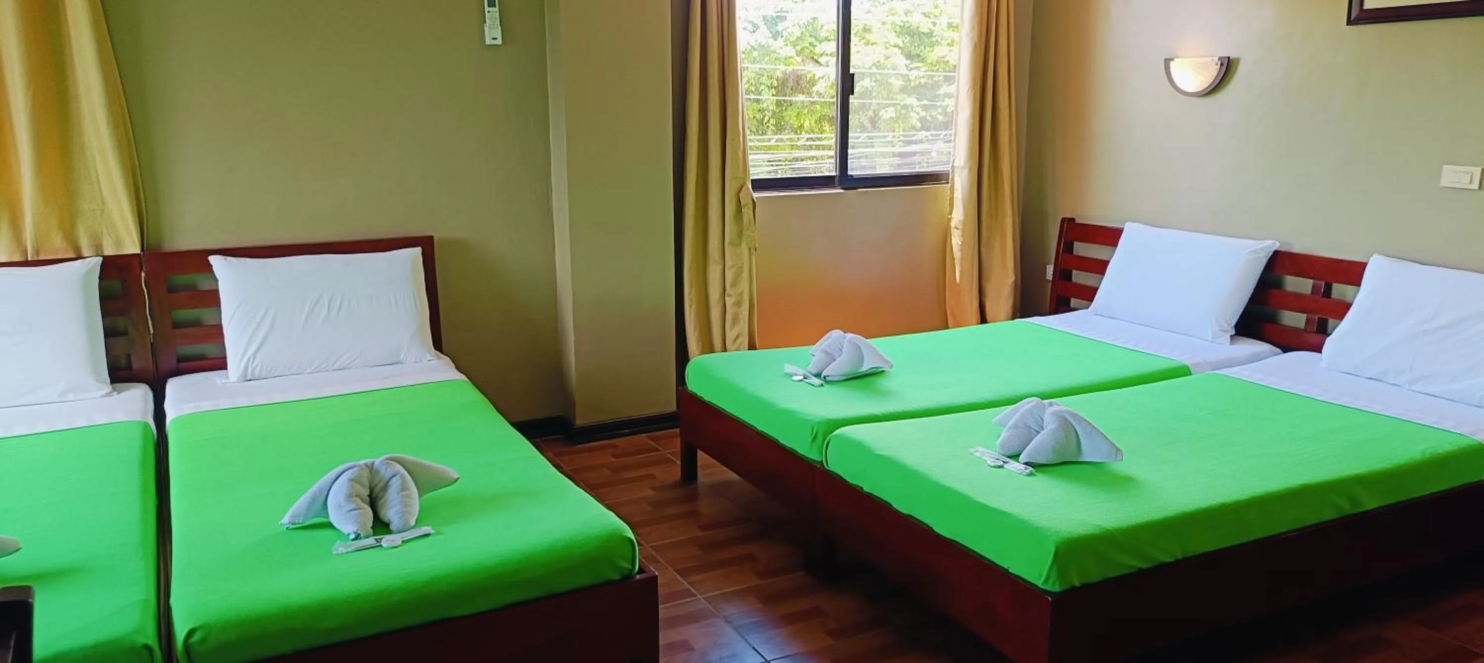 Bed in Cherrys @ Home Too Inland Resort