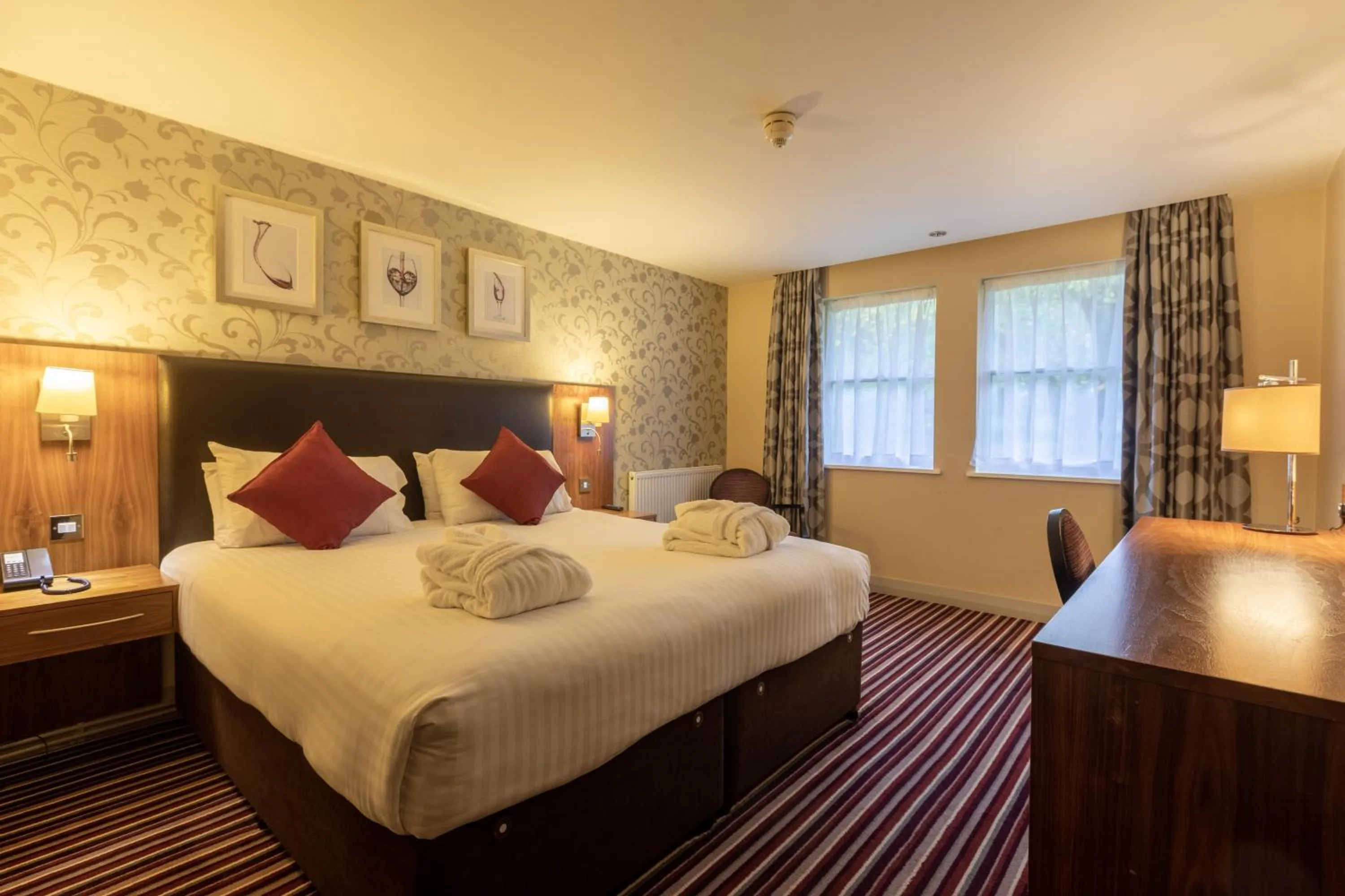 Bed in Gloucester Robinswood Hotel, BW Signature Collection