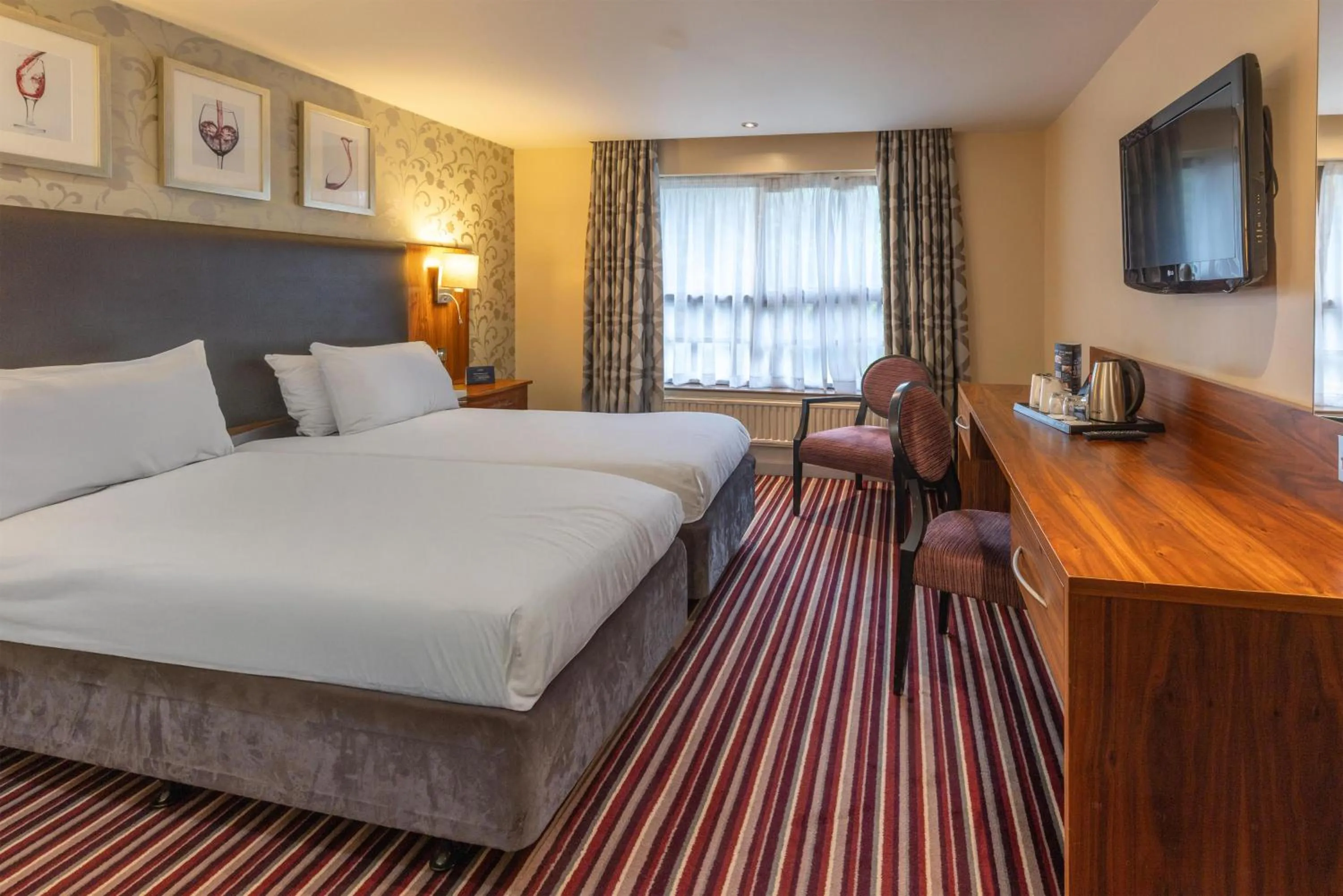 Bedroom, Bed in Gloucester Robinswood Hotel, BW Signature Collection