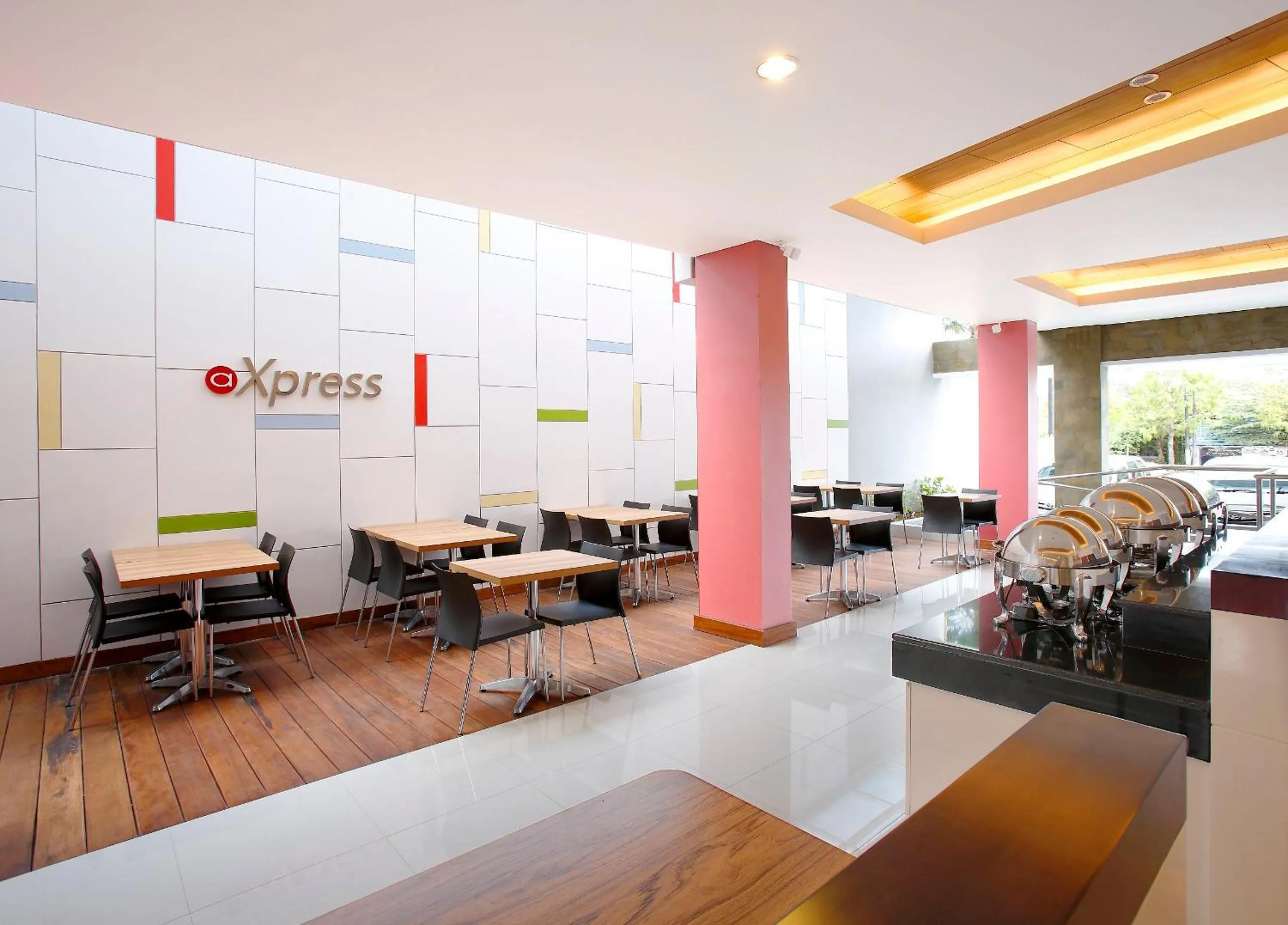 Restaurant/places to eat in Amaris Hotel Dewi Sri - Bali