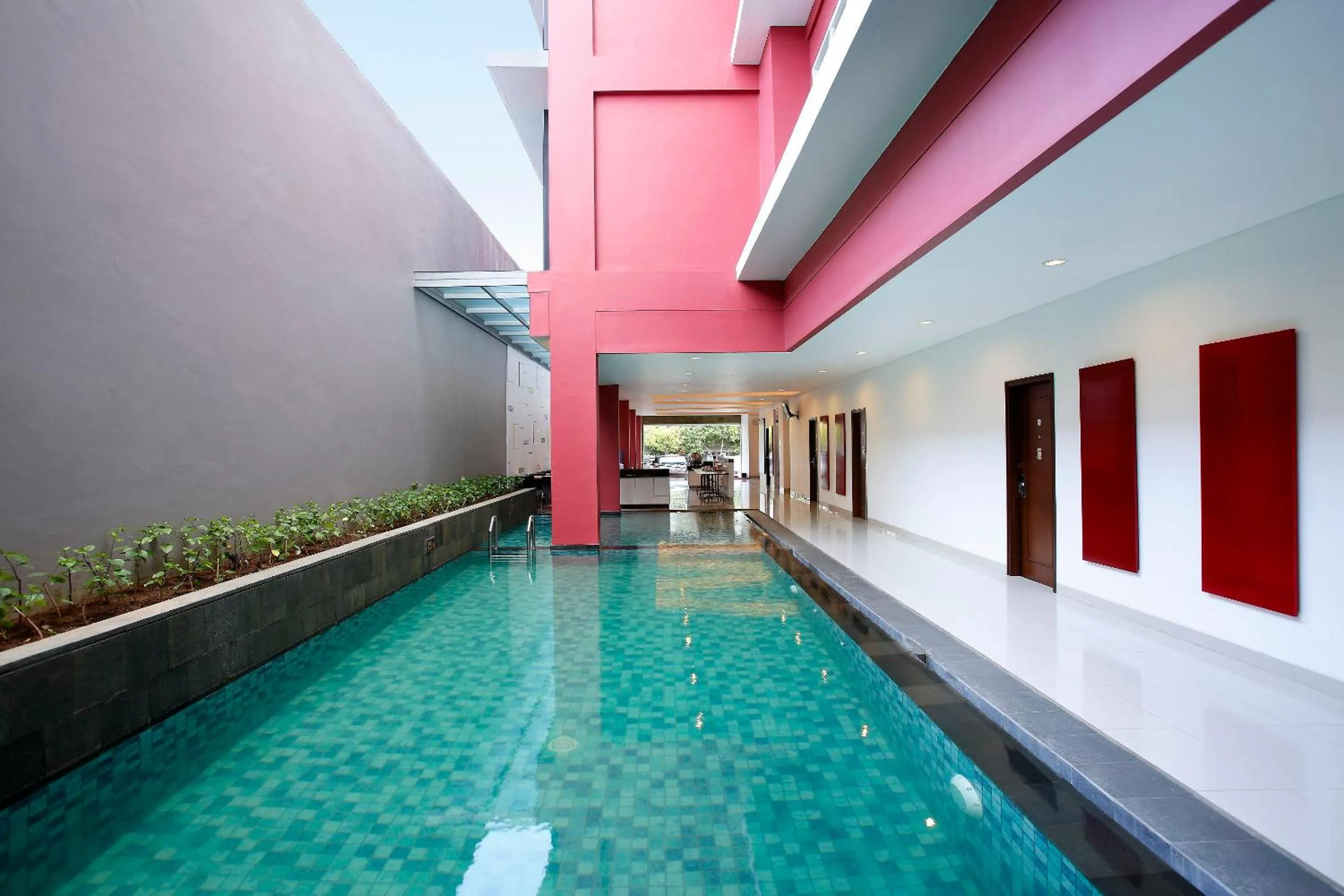 Swimming pool in Amaris Hotel Dewi Sri - Bali