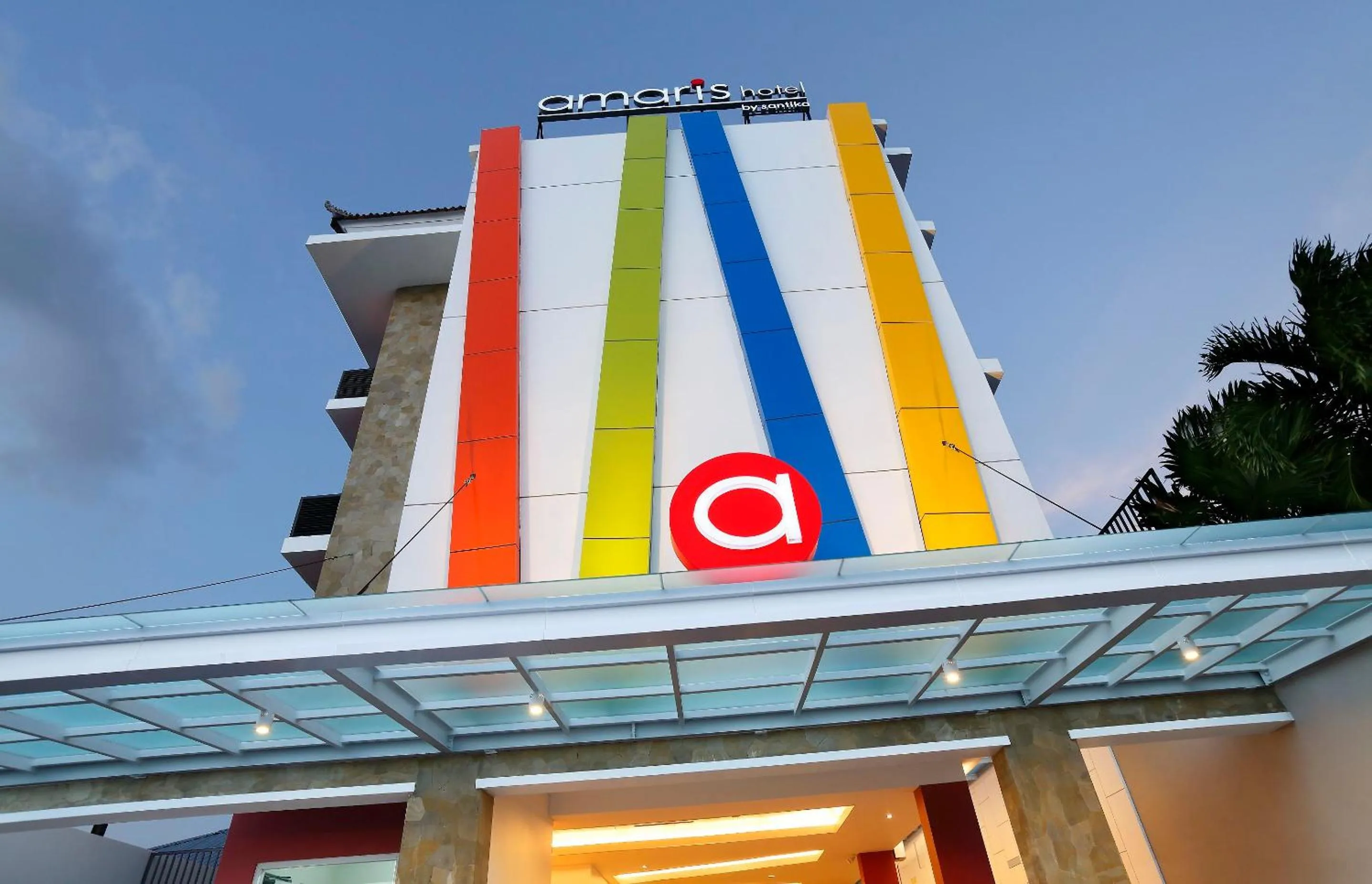 Facade/entrance in Amaris Hotel Dewi Sri - Bali