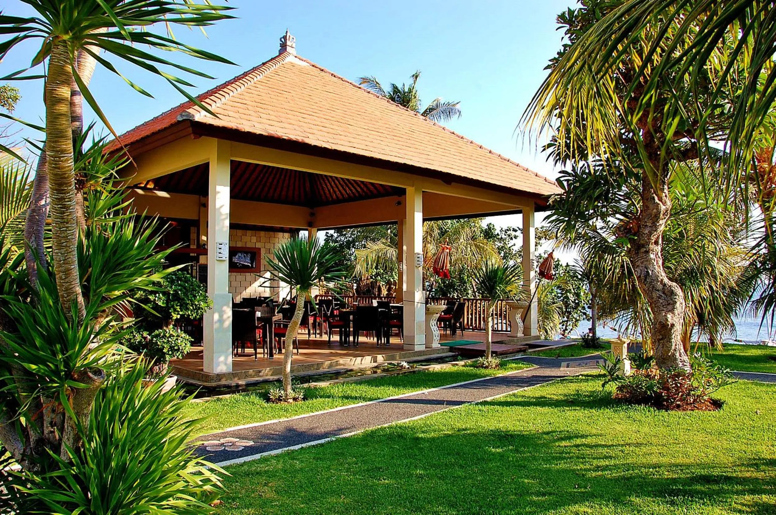 Restaurant/places to eat in Bali Dive Resort and Spa