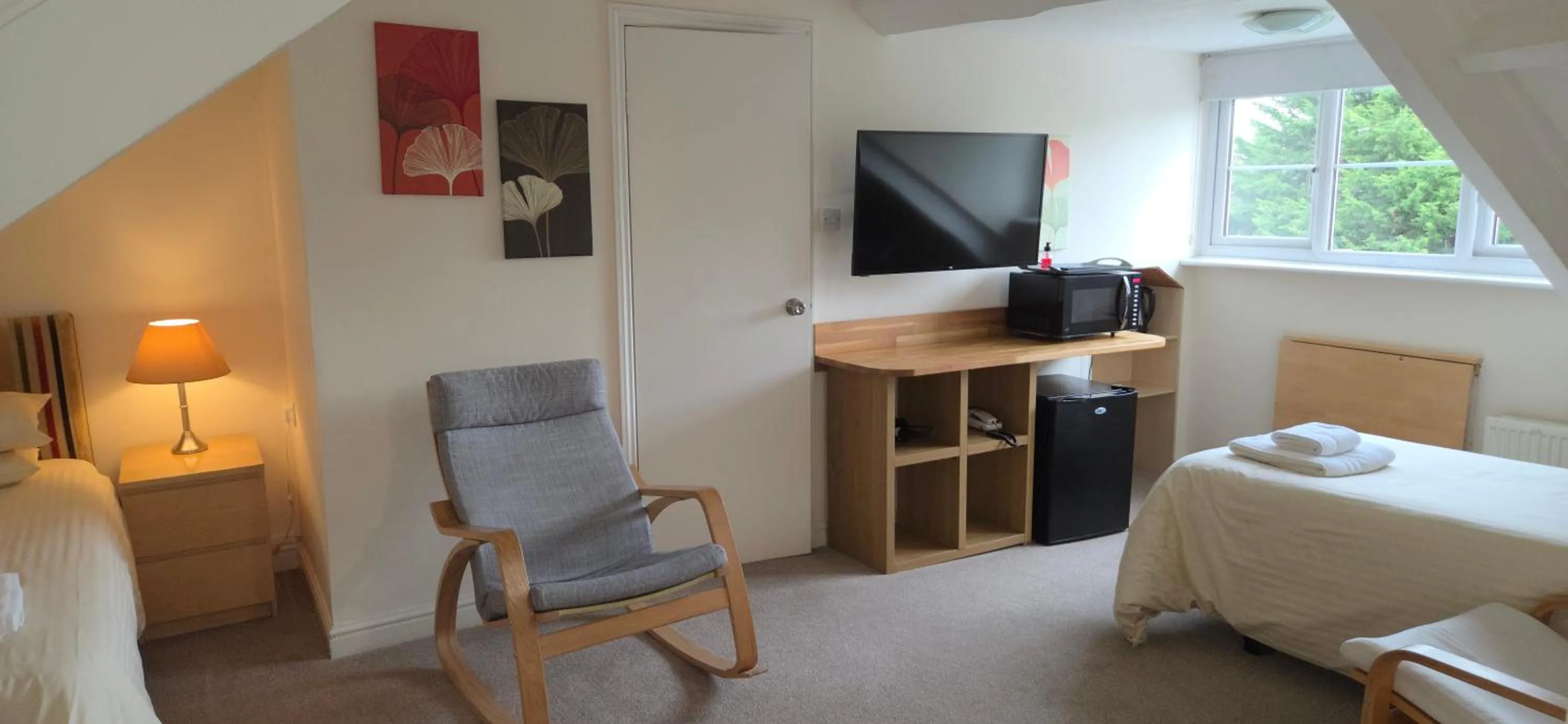 Bedroom, Bed in Edward Hotel