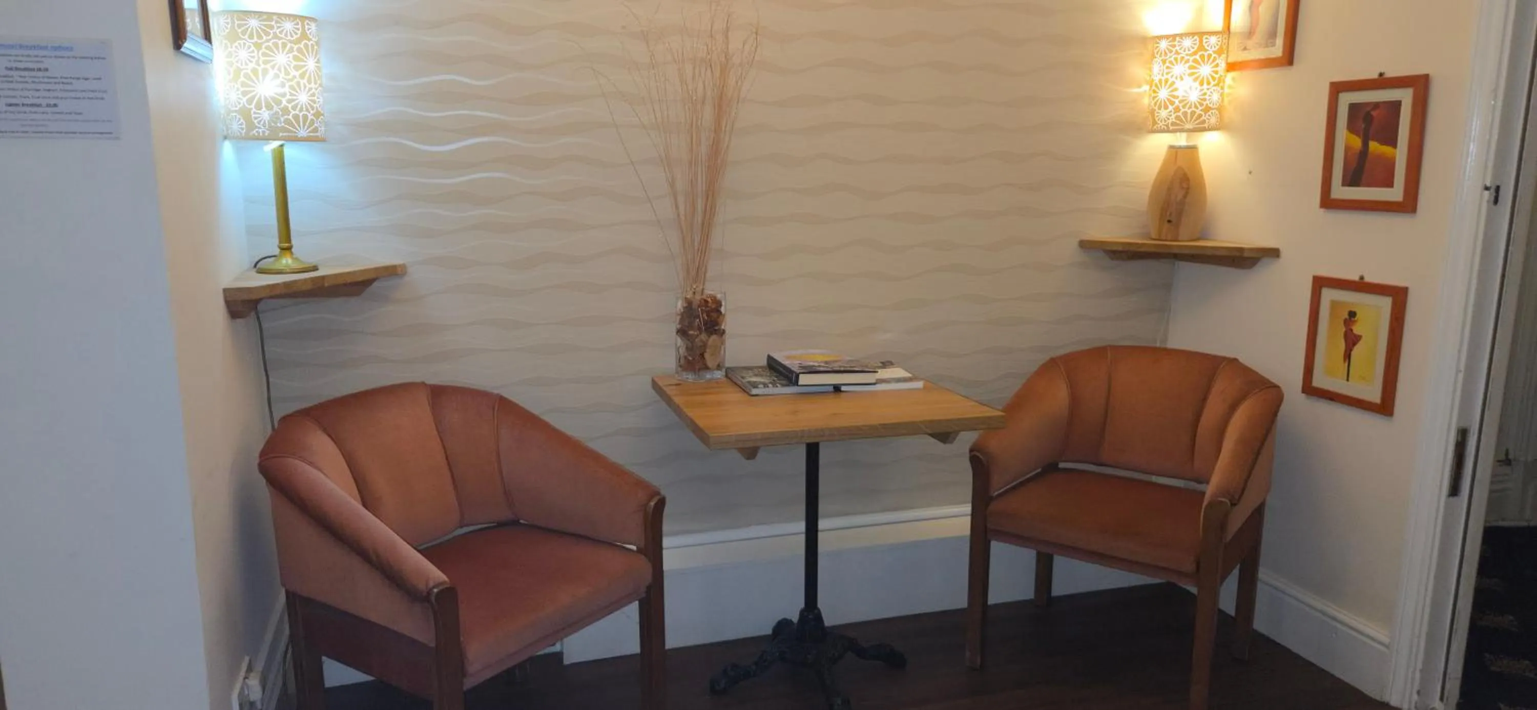 Lounge or bar in Edward Hotel