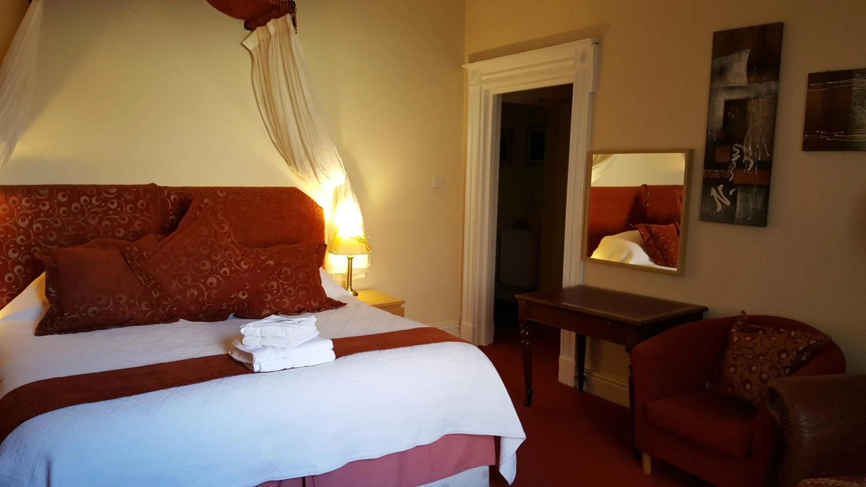 Superior Double Room in Edward Hotel