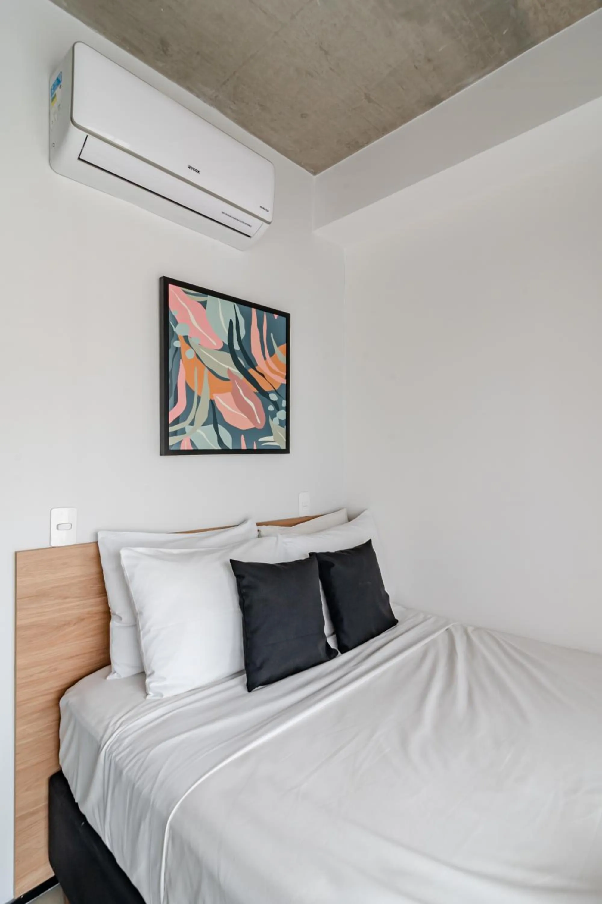 Bed in 360 VN Ueno by Housi