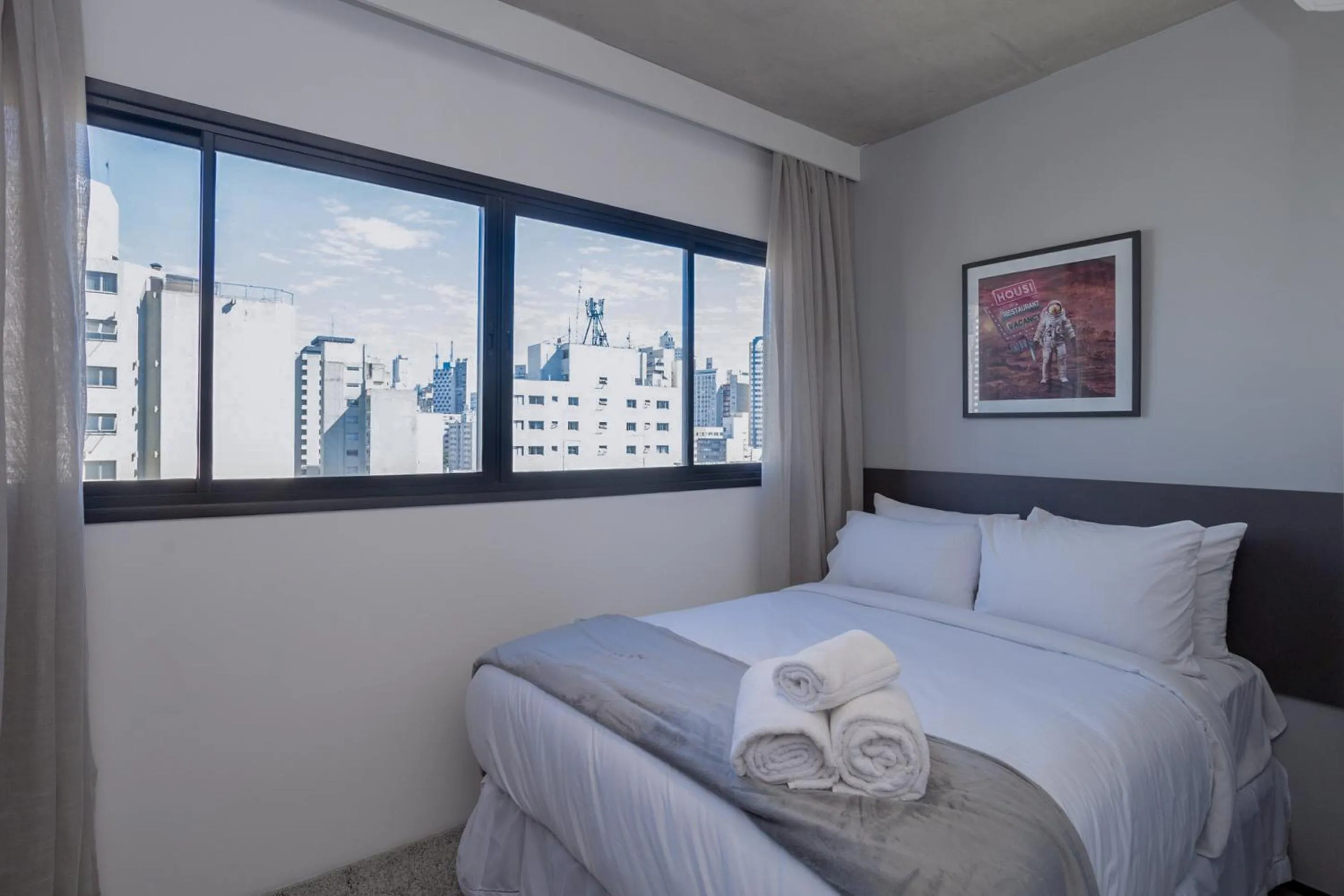 Bedroom, Bed in 360 VN Ueno by Housi