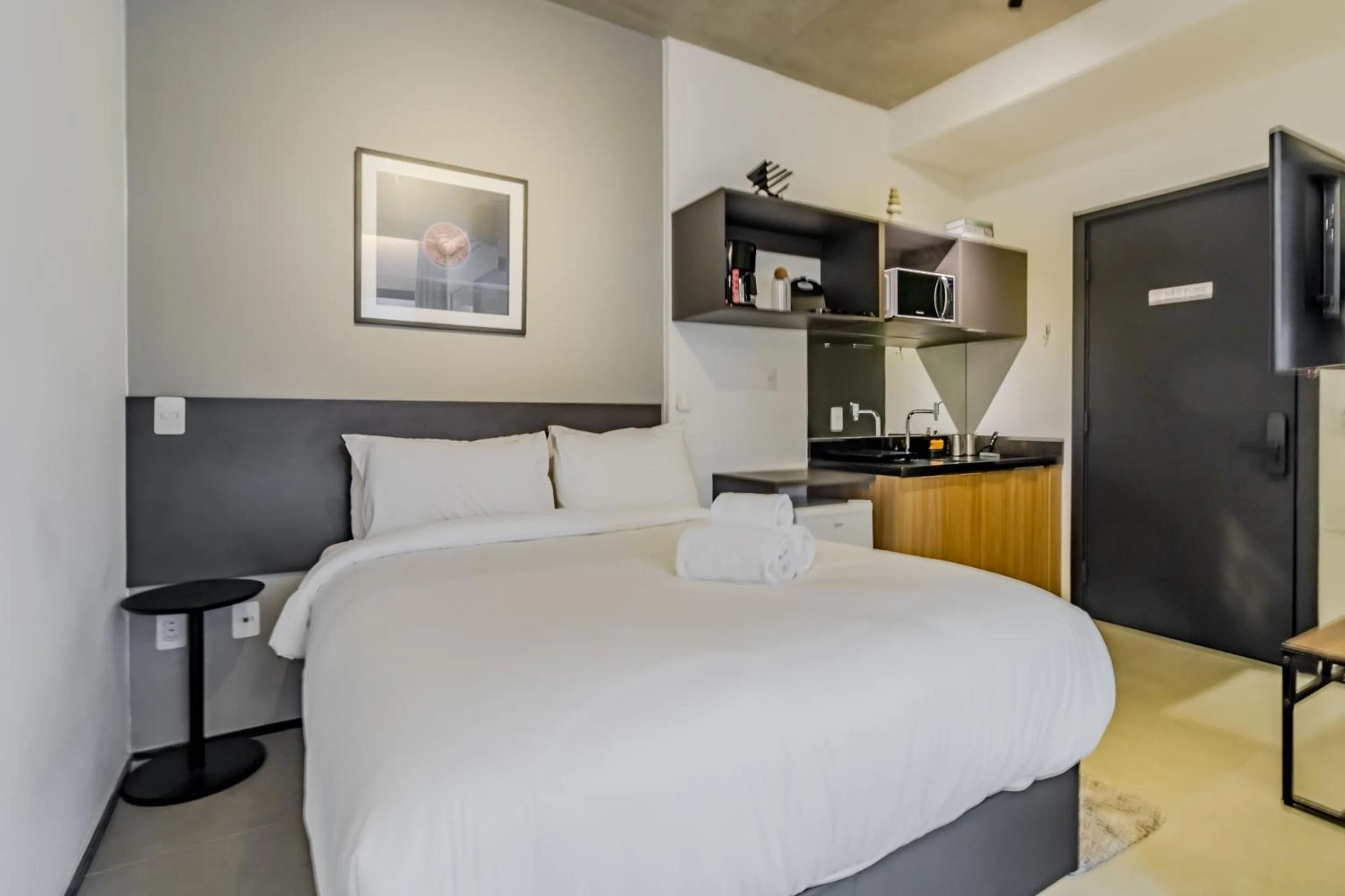 Bed in 360 VN Ueno by Housi