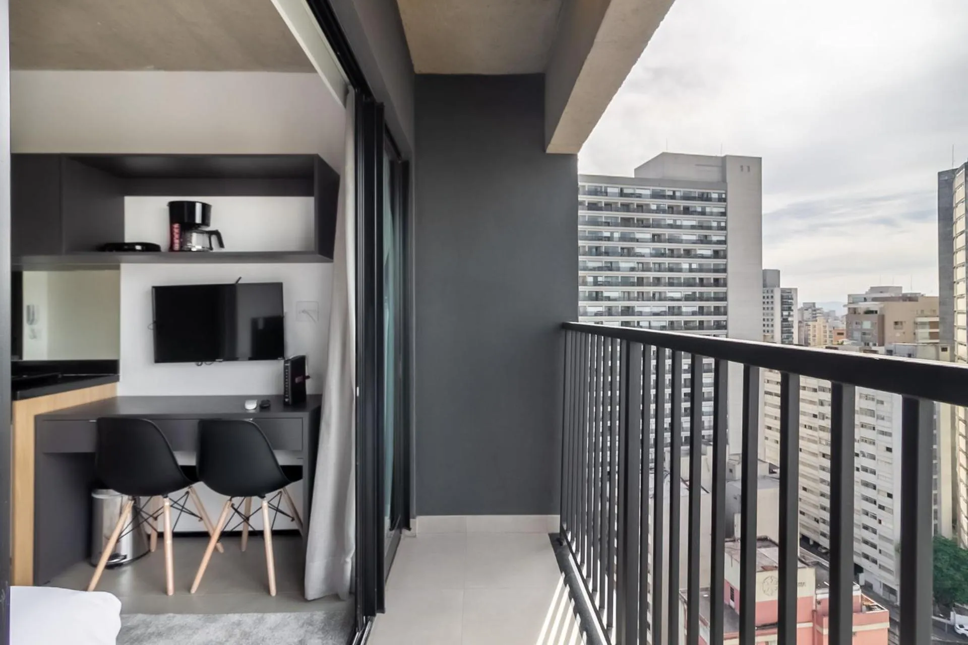 Balcony/Terrace in 360 VN Ueno by Housi