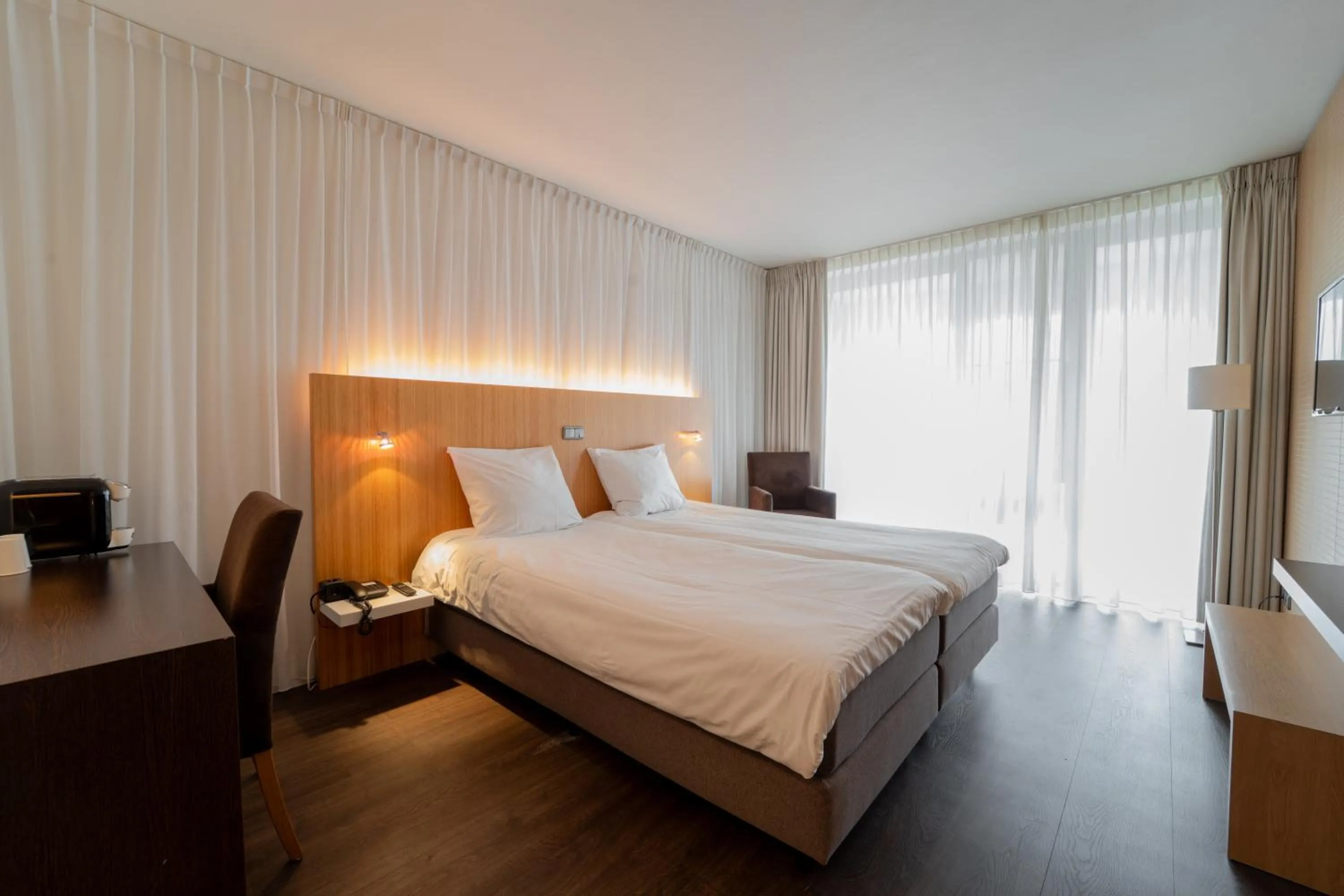 Photo of the whole room, Bed in Resort Bad Boekelo - Hotel met Spa & Wellness in Enschede