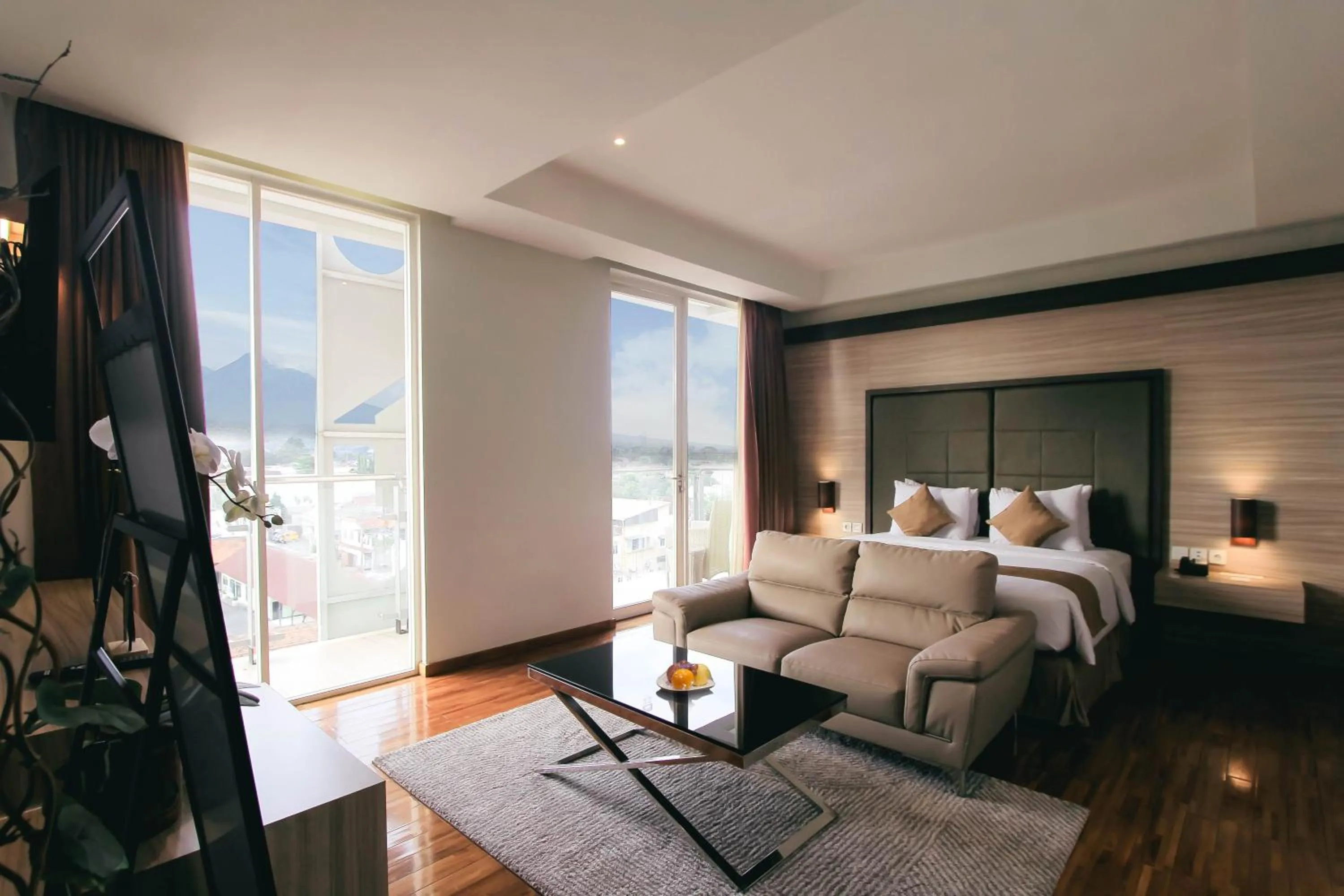 Bed in Crystal Lotus Hotel Yogyakarta