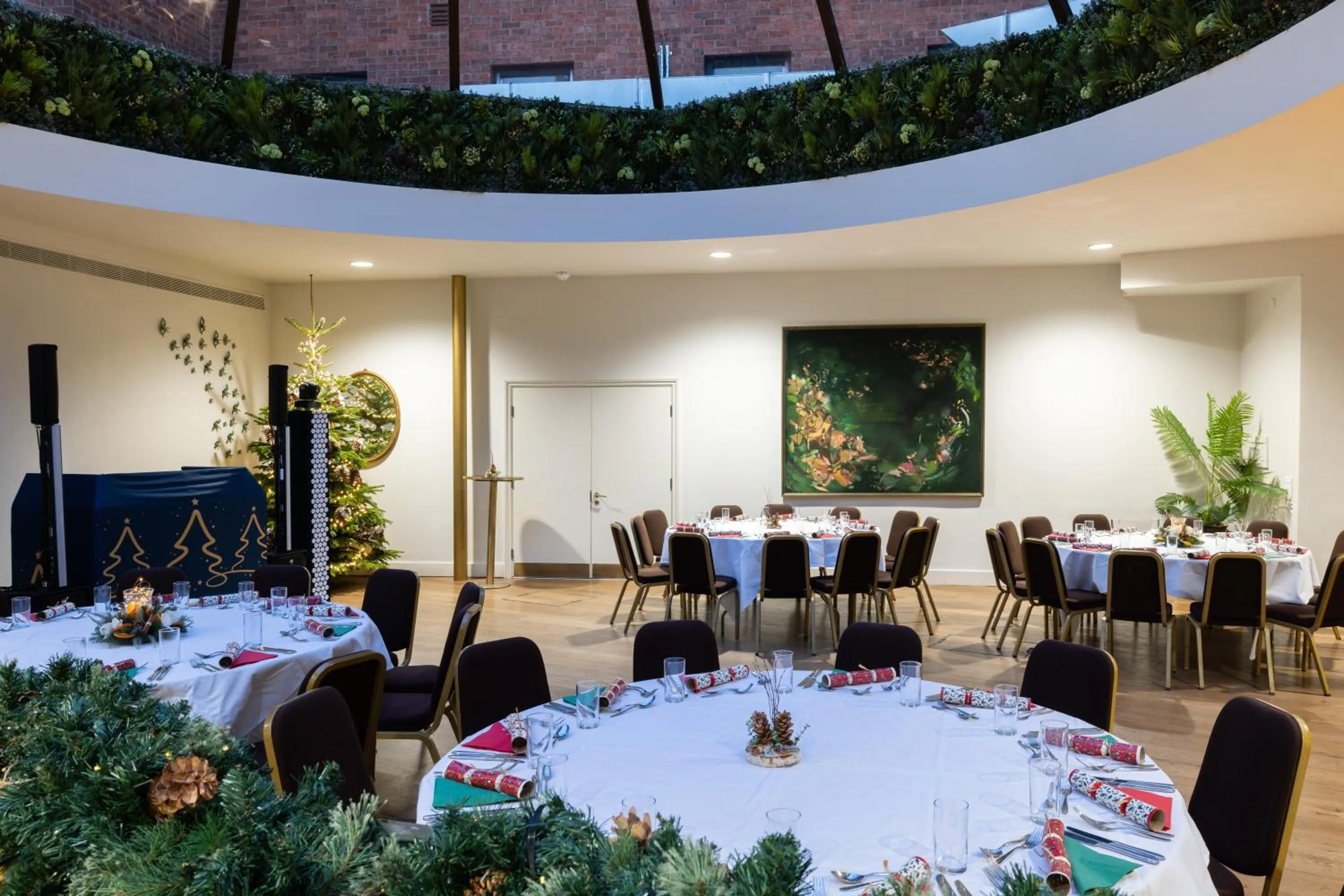Dining area in The White Hart Hotel Lincoln