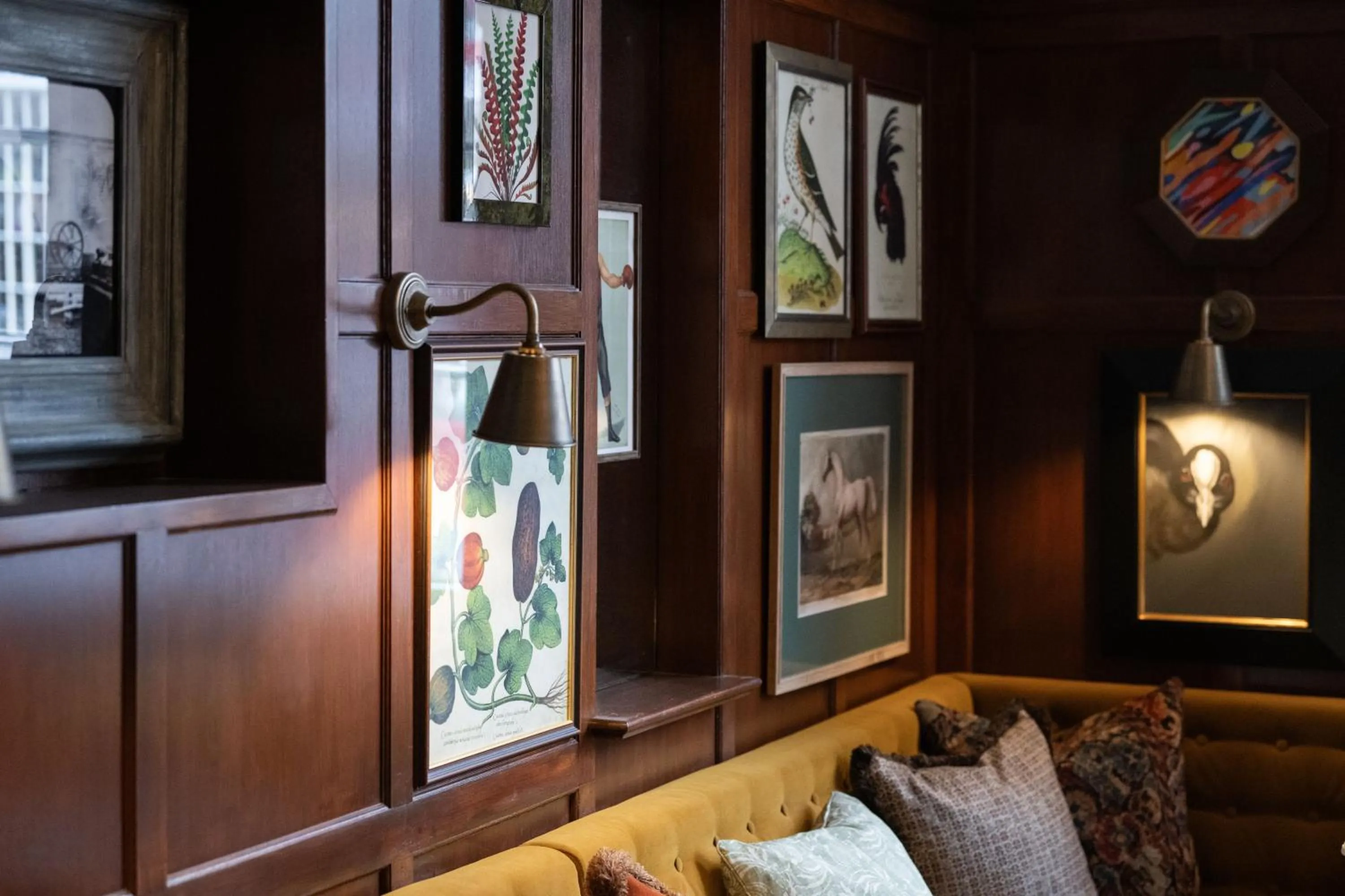 Decorative detail in The White Hart Hotel Lincoln