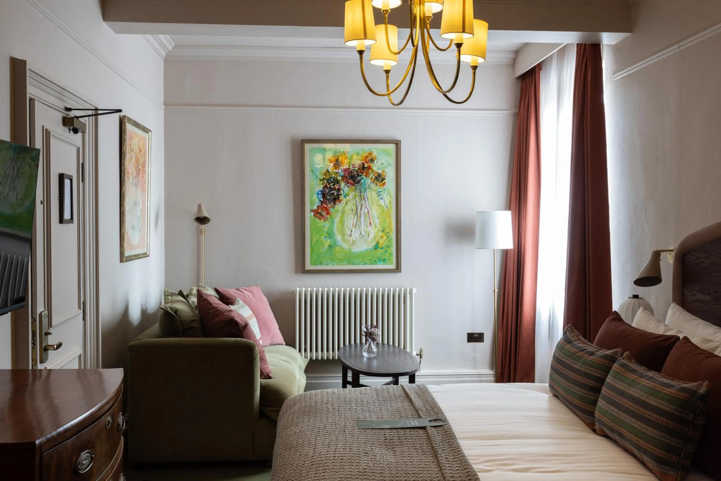 Bed in The White Hart Hotel Lincoln