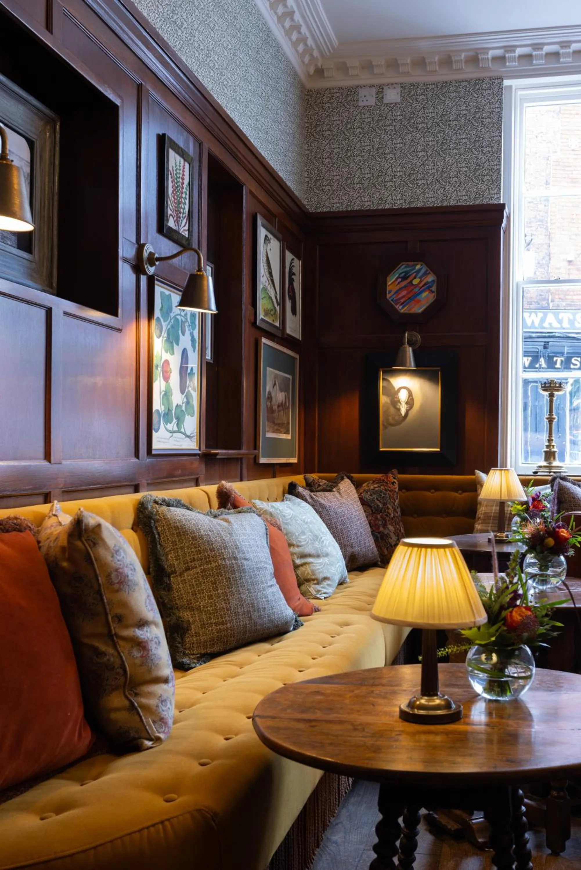 Restaurant/places to eat in The White Hart Hotel Lincoln