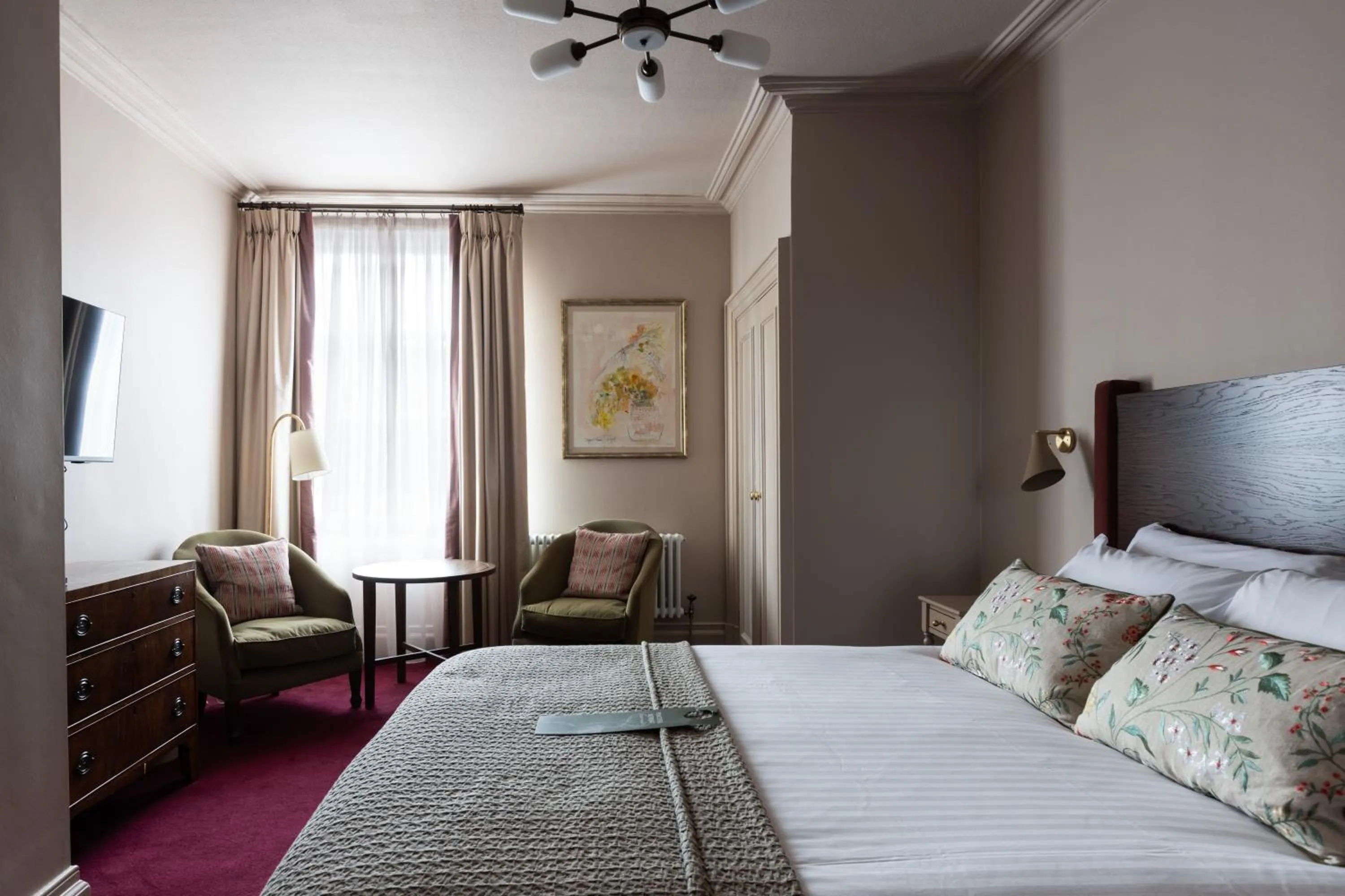 Bed in The White Hart Hotel Lincoln