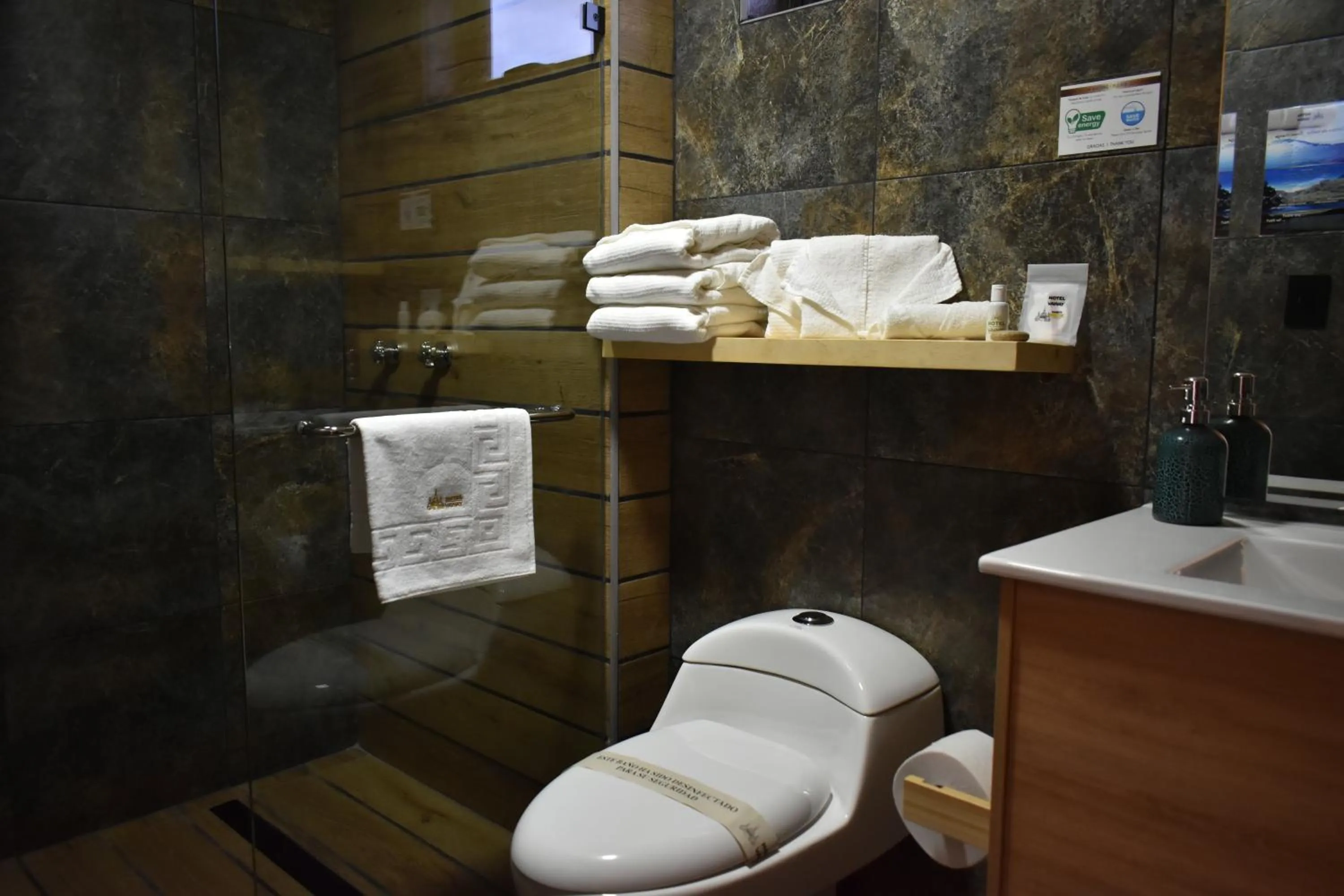 Bathroom in Hotel Vaway